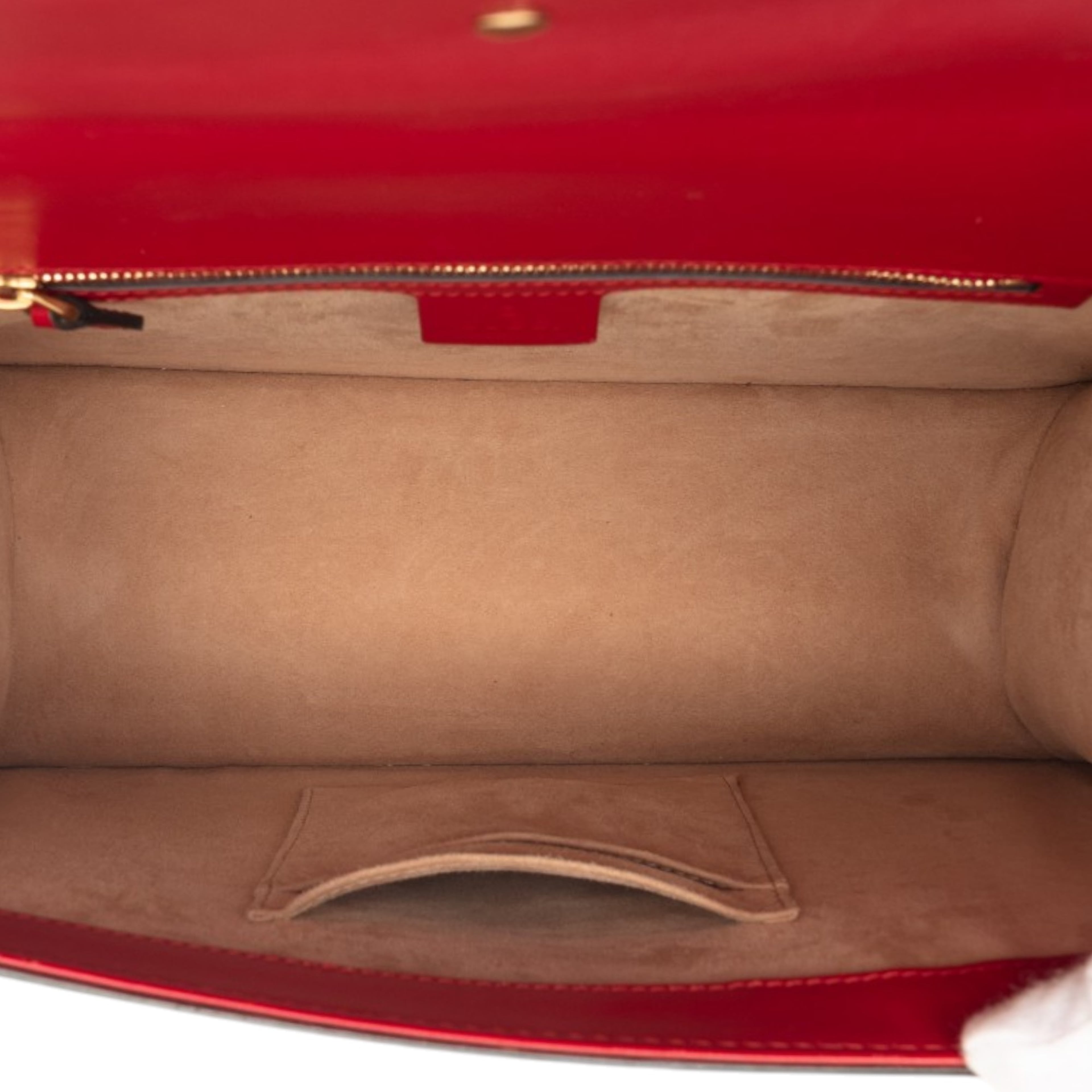 Gucci Medium Leather Web Sylvie Top Handle Bag, från Luxclusif, i färgen red. Klicka för att öppna bilden i stort format