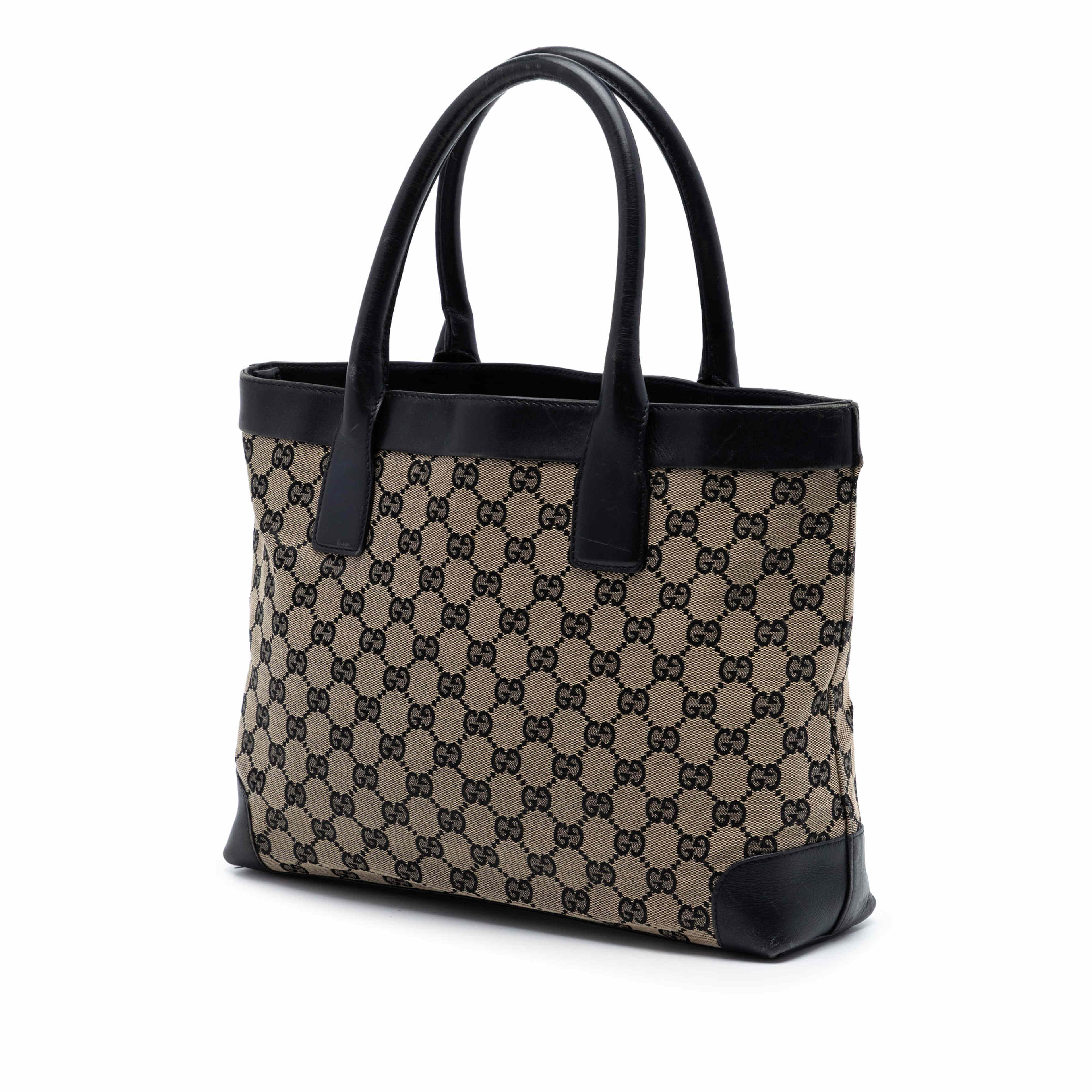 Gucci Gg Canvas Handbag, från Luxclusif, i färgen beige. Klicka för att öppna bilden i stort format