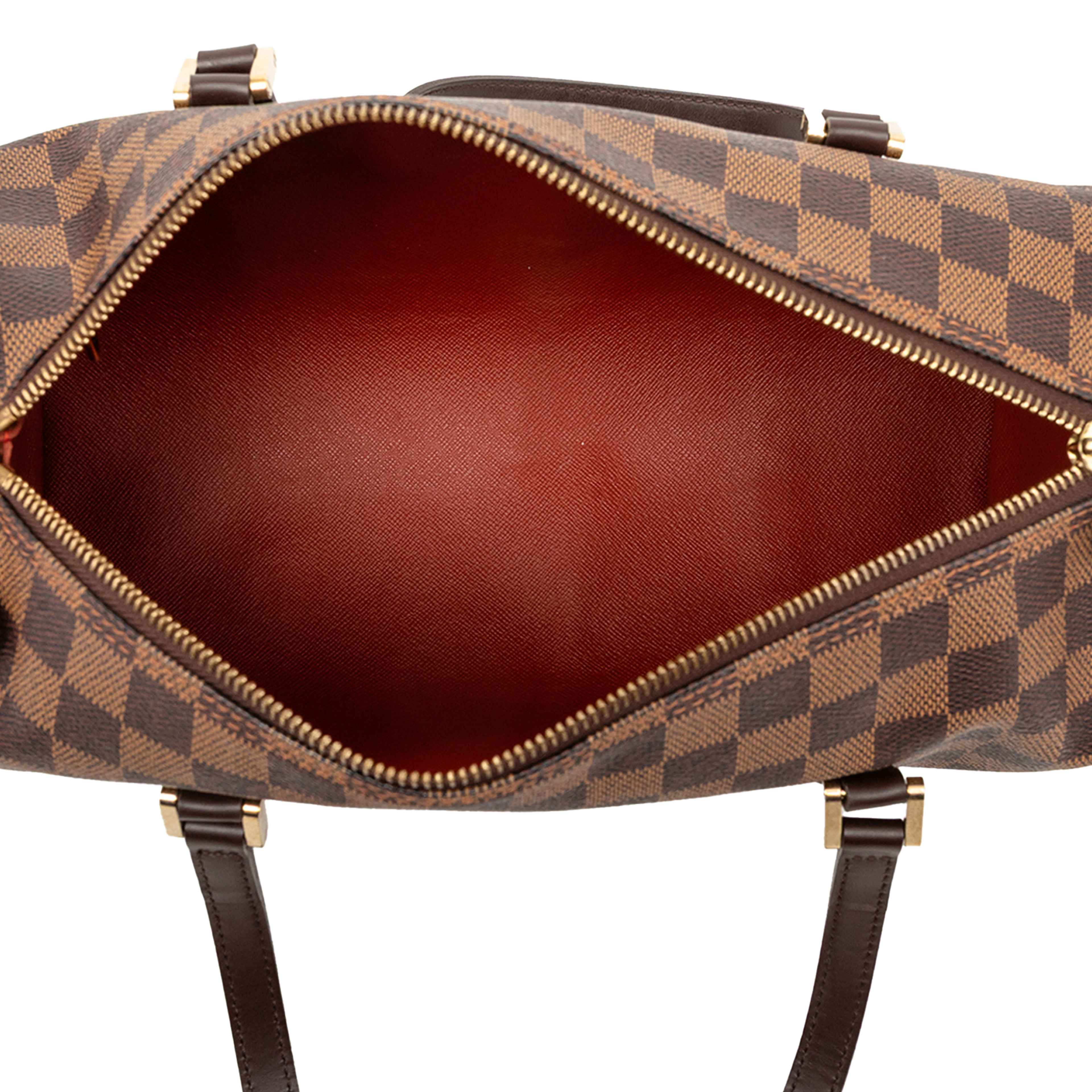 Louis Vuitton Damier Ebene Papillon 30, från Luxclusif, i färgen brun. Klicka för att öppna bilden i stort format