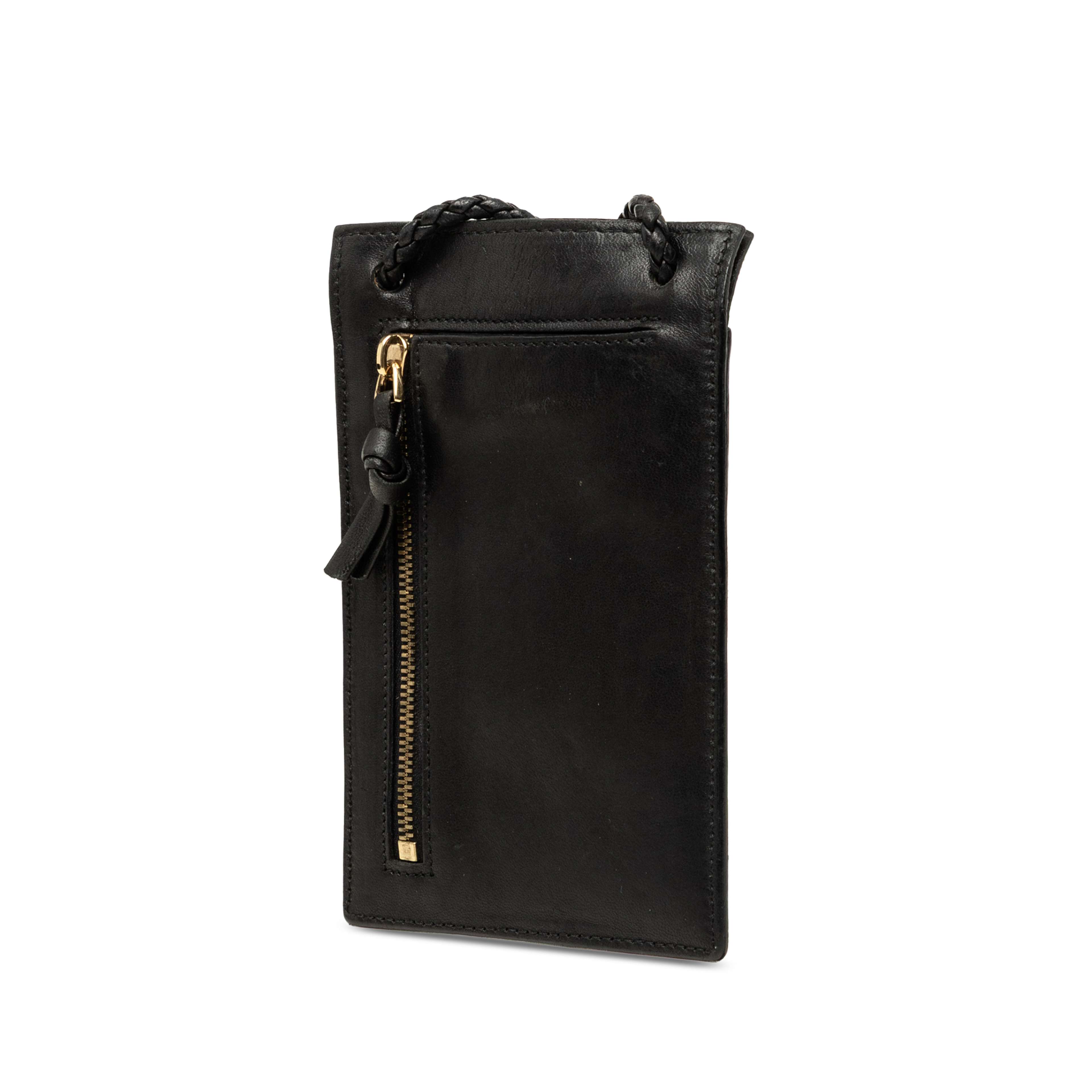 Bottega Veneta Nappa Intrecciato Phone Holder, från Luxclusif, i färgen svart. Klicka för att öppna bilden i stort format