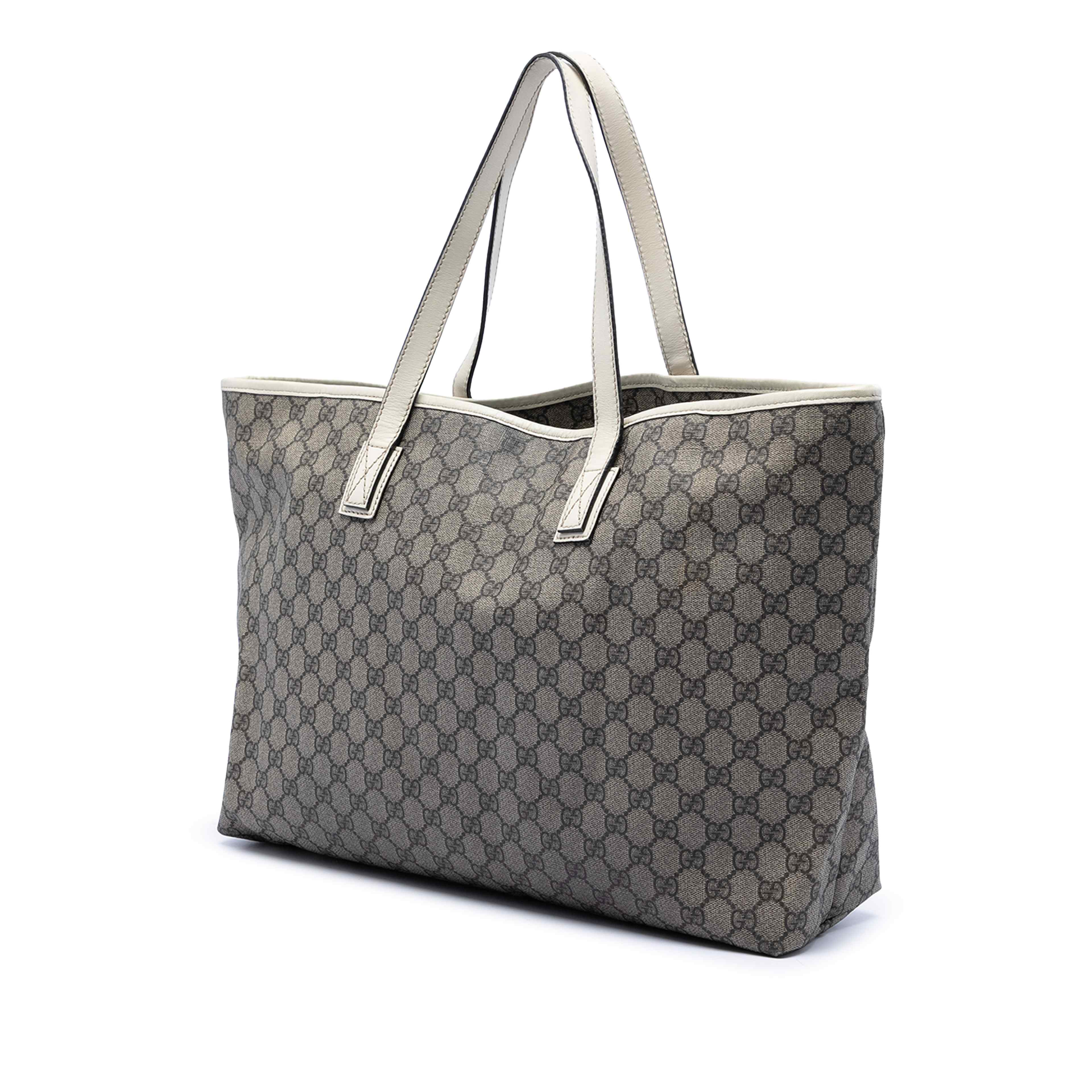 Gucci Gg Supreme Tote, från Luxclusif, i färgen beige. Klicka för att öppna bilden i stort format