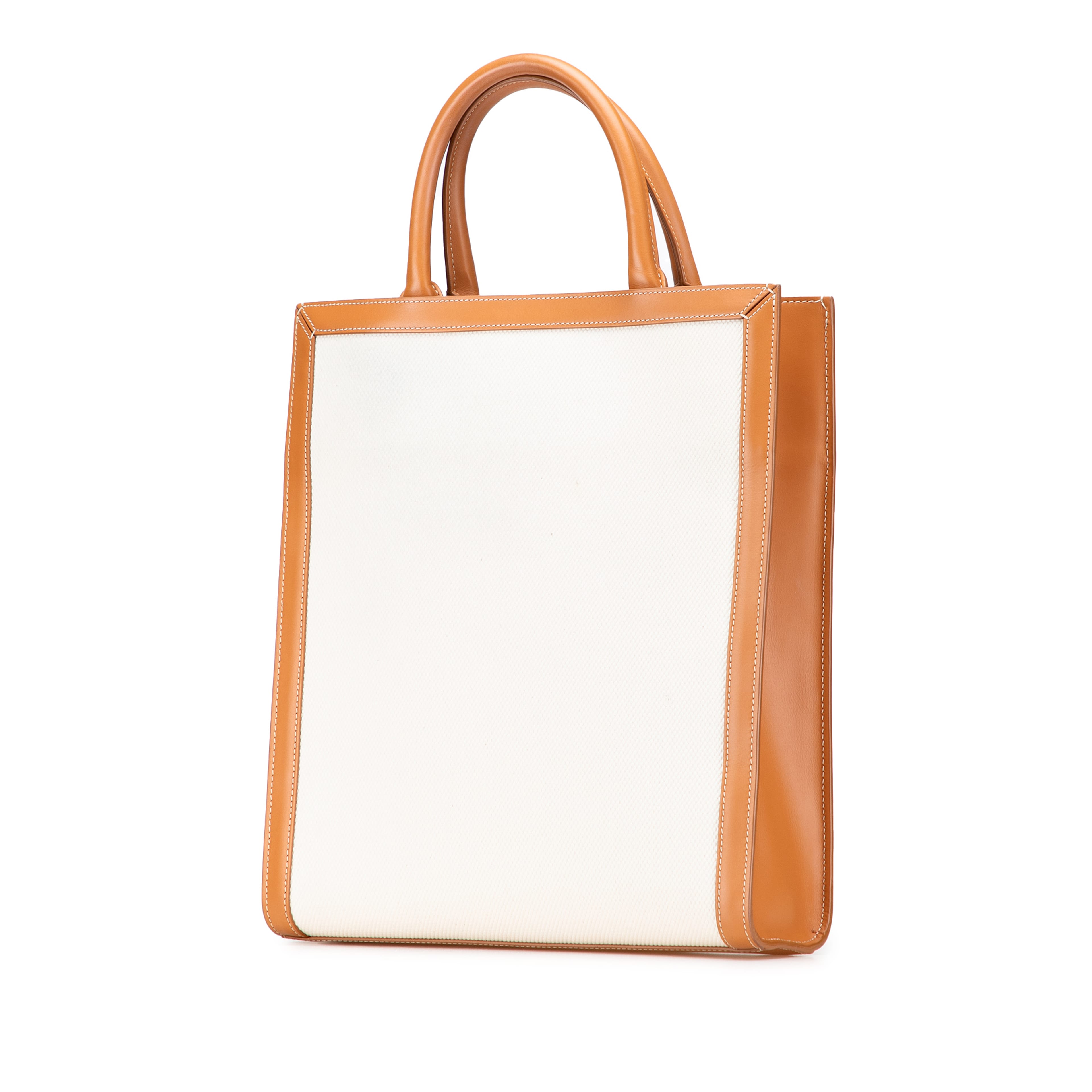 Celine Small Canvas Vertical Cabas Satchel, från Luxclusif, i färgen light beige. Klicka för att öppna bilden i stort format