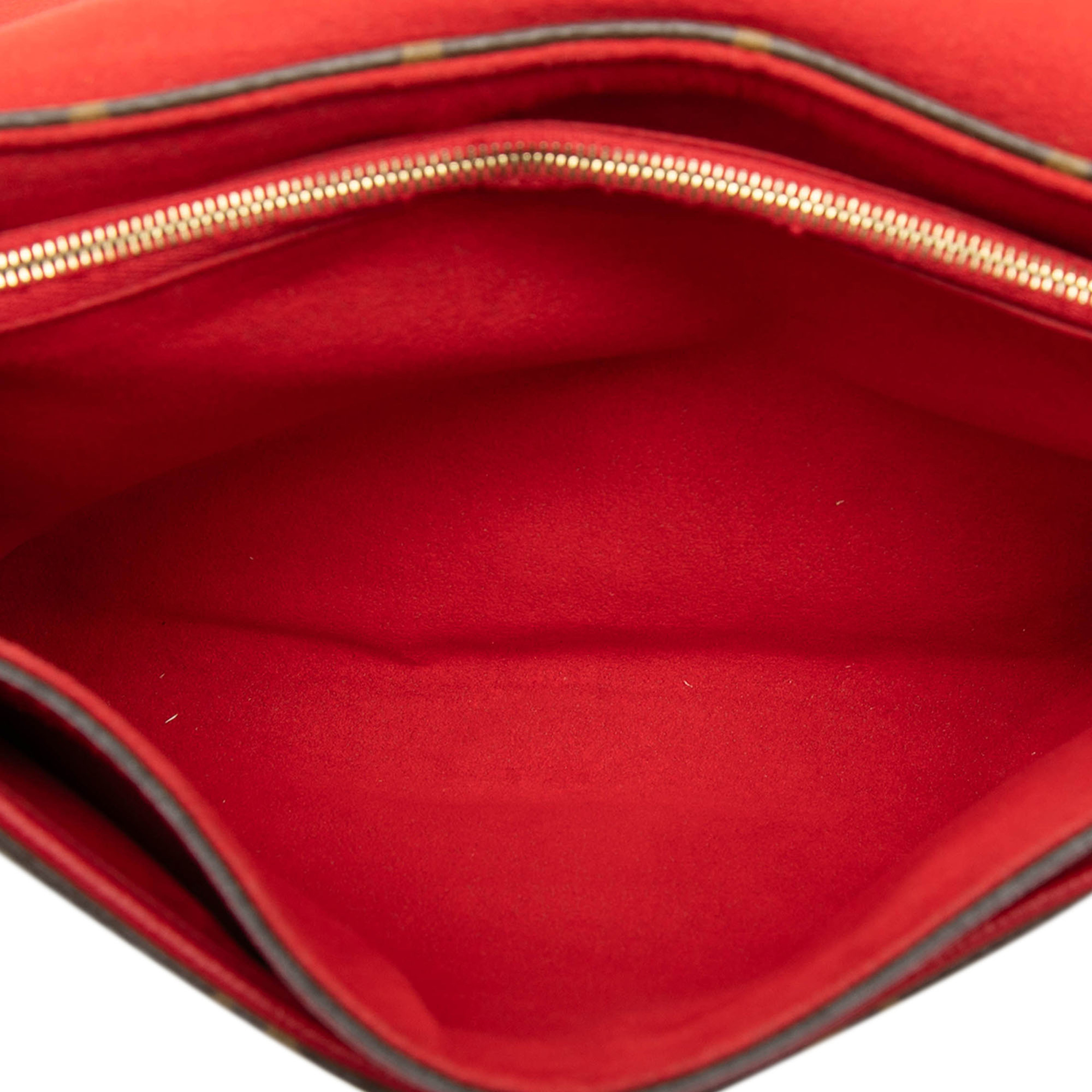 Louis Vuitton Monogram Pallas Chain, från Luxclusif, i färgen brown. Klicka för att öppna bilden i stort format