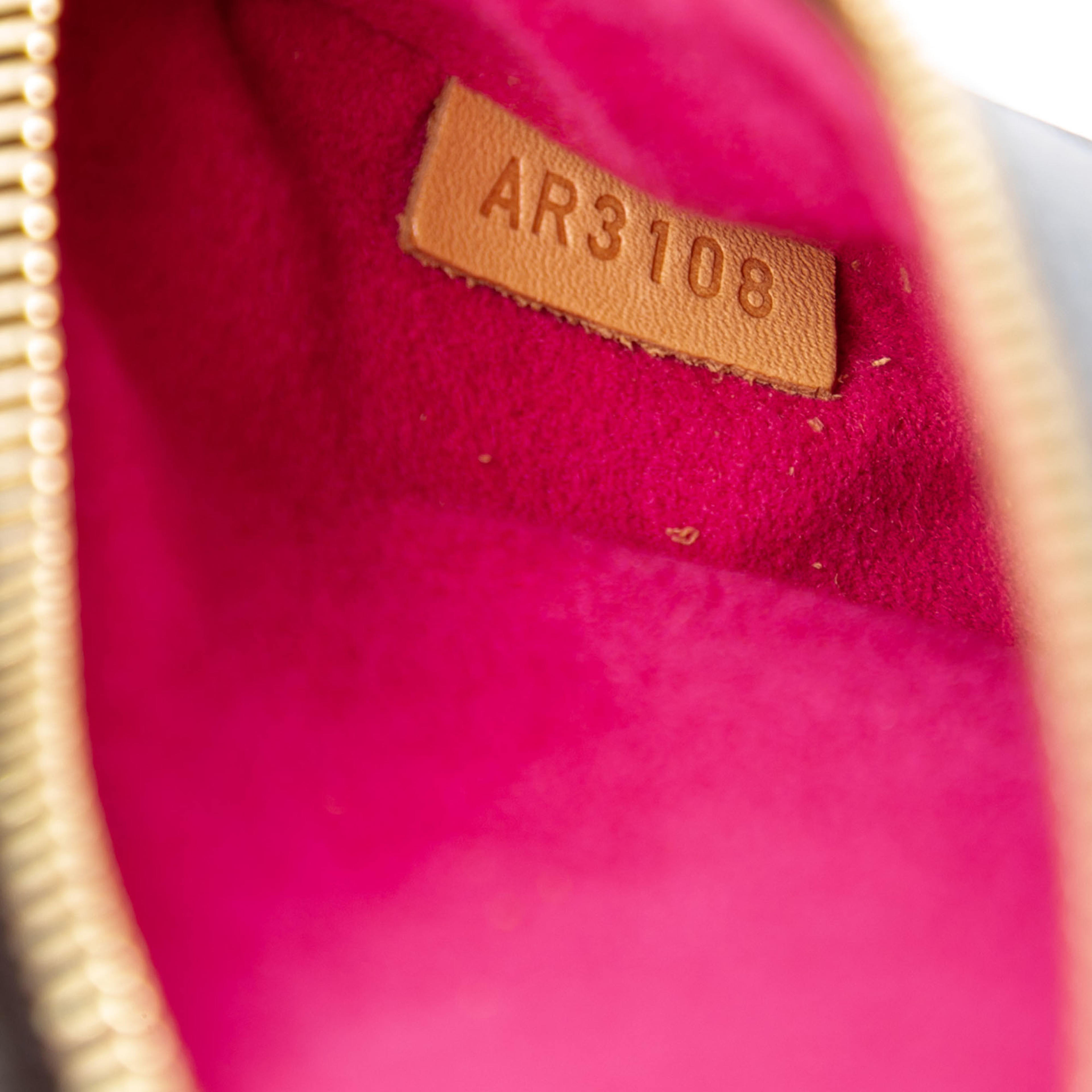 Louis Vuitton Monogram Patches Pochette Metis, från Luxclusif, i färgen brown. Klicka för att öppna bilden i stort format