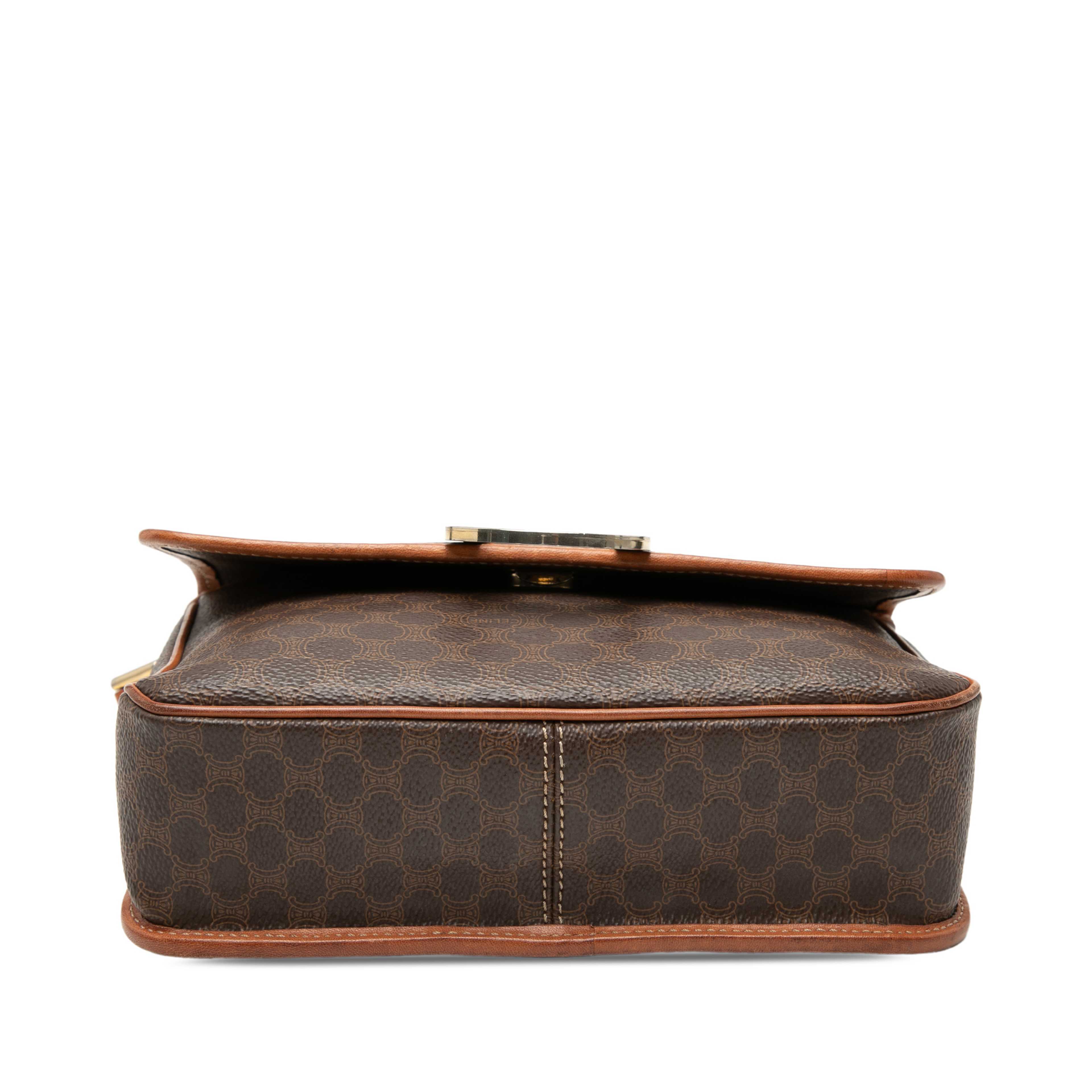 Celine Macadam Coated Canvas Crossbody, från Luxclusif, i färgen brun. Klicka för att öppna bilden i stort format