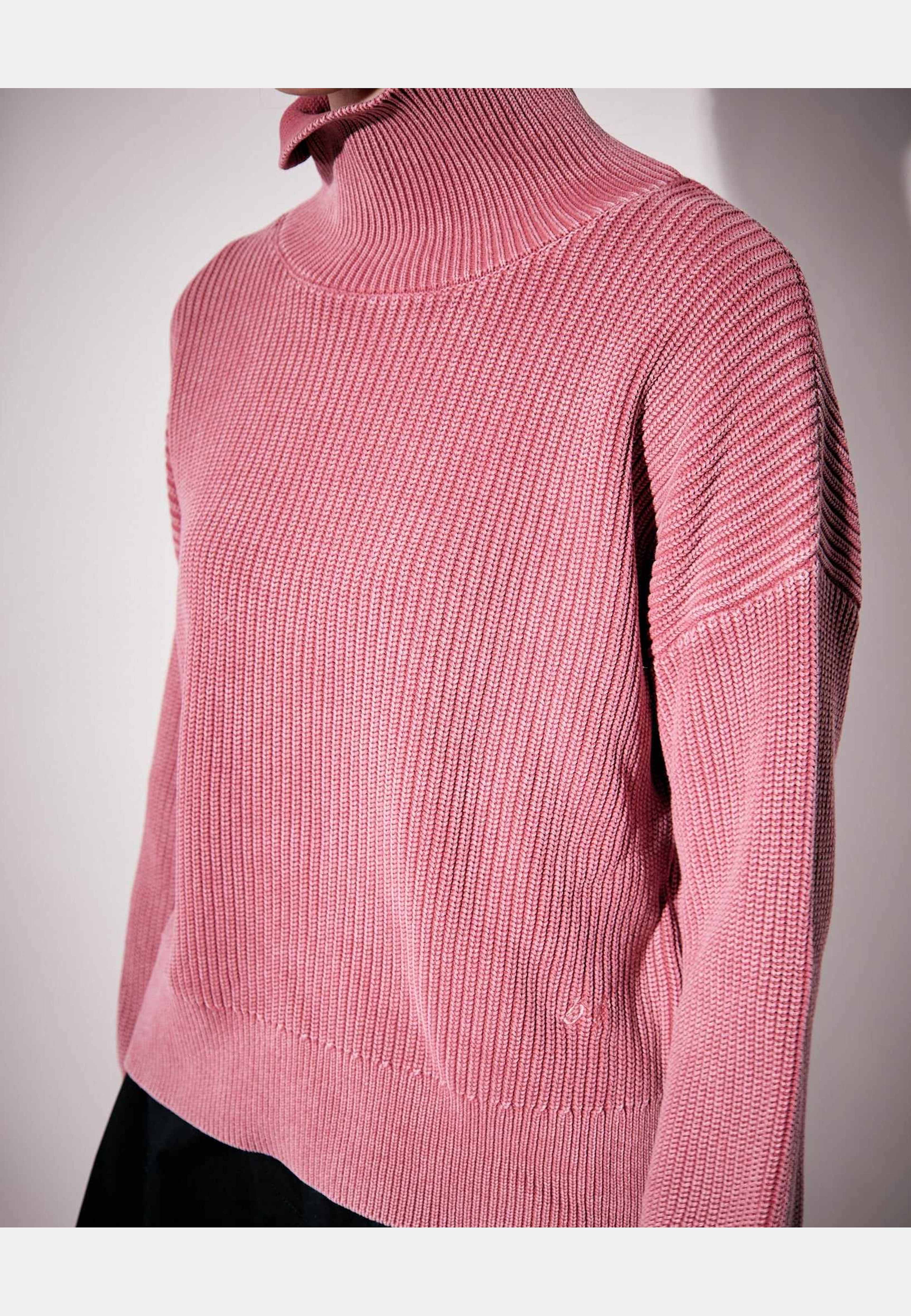 Sage Dusty Red, från Brixtol Textiles, i färgen dusty red. Klicka för att öppna bilden i stort format