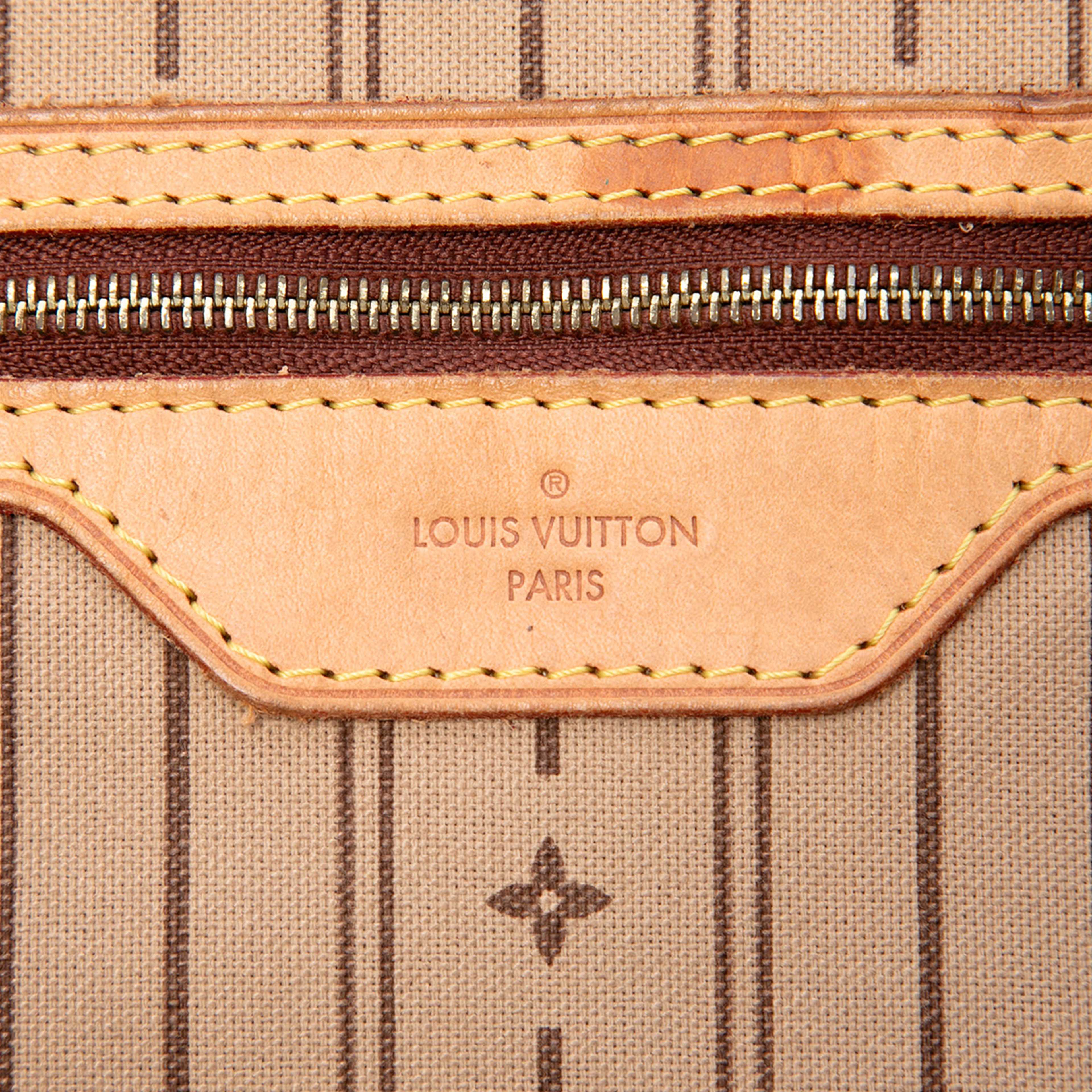 Louis Vuitton Monogram Delightful Gm, från Luxclusif, i färgen brun. Klicka för att öppna bilden i stort format