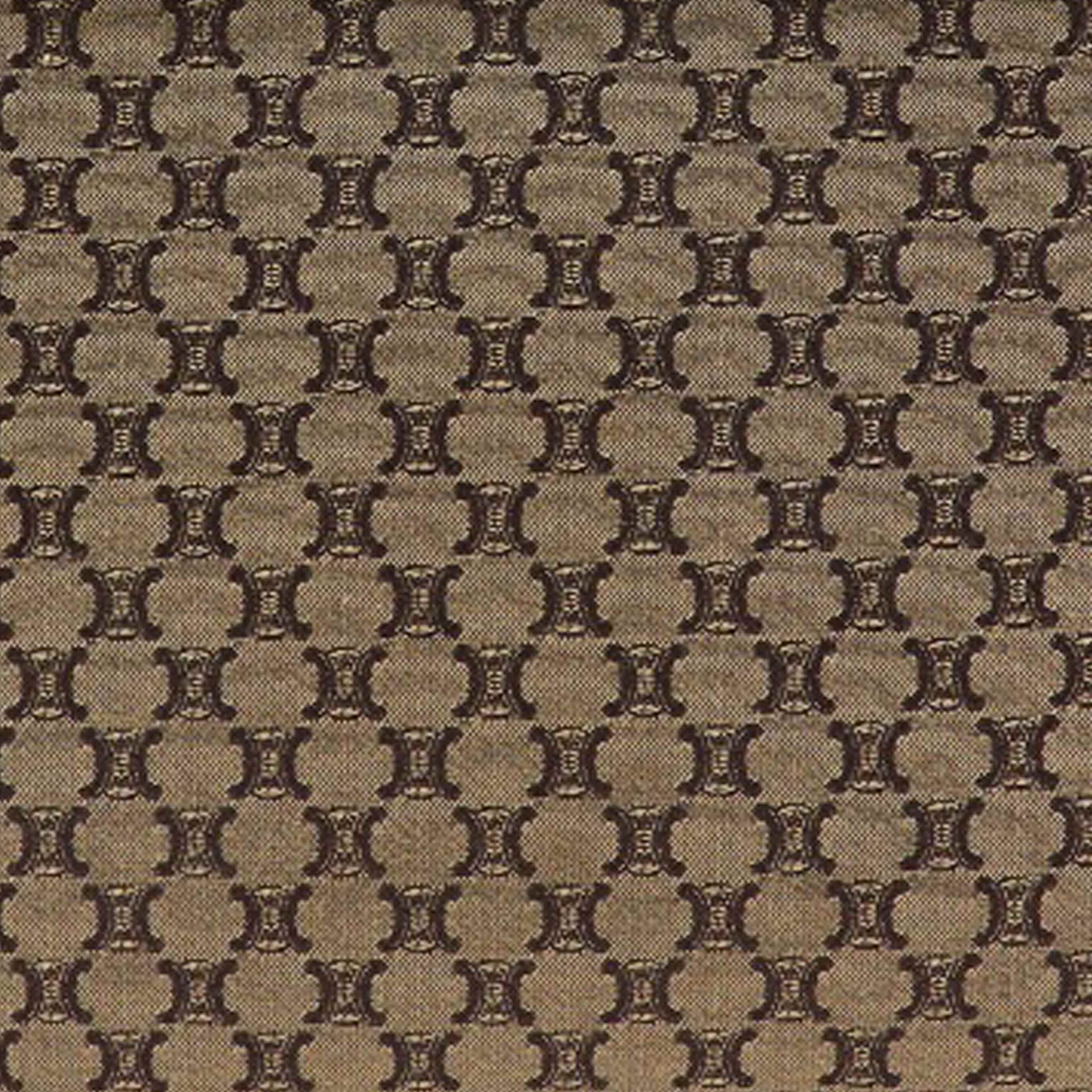 Celine Macadam Coated Canvas Tote, från Luxclusif, i färgen beige. Klicka för att öppna bilden i stort format