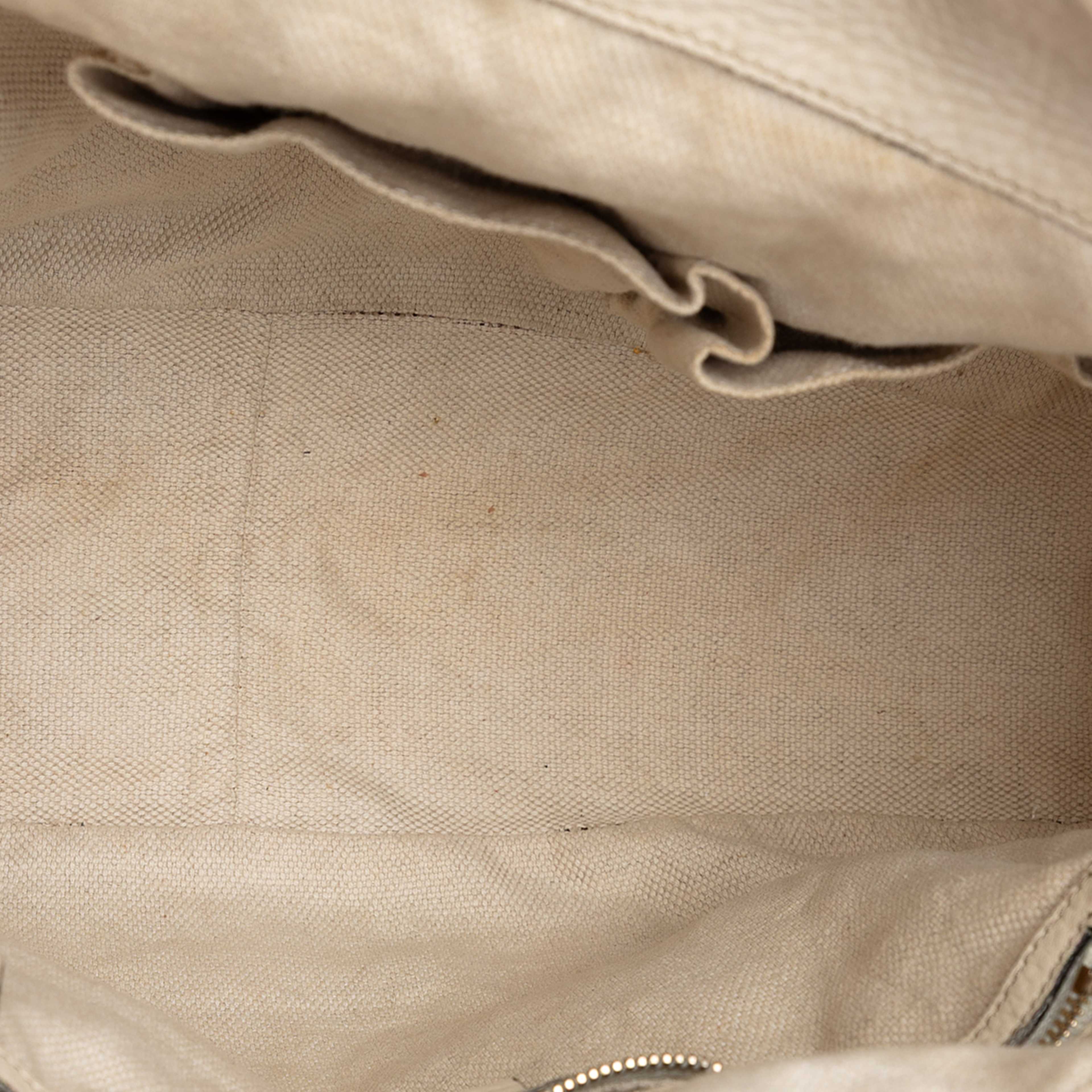 Gucci Gg Canvas Bamboo Diana Satchel, från Luxclusif, i färgen beige. Klicka för att öppna bilden i stort format