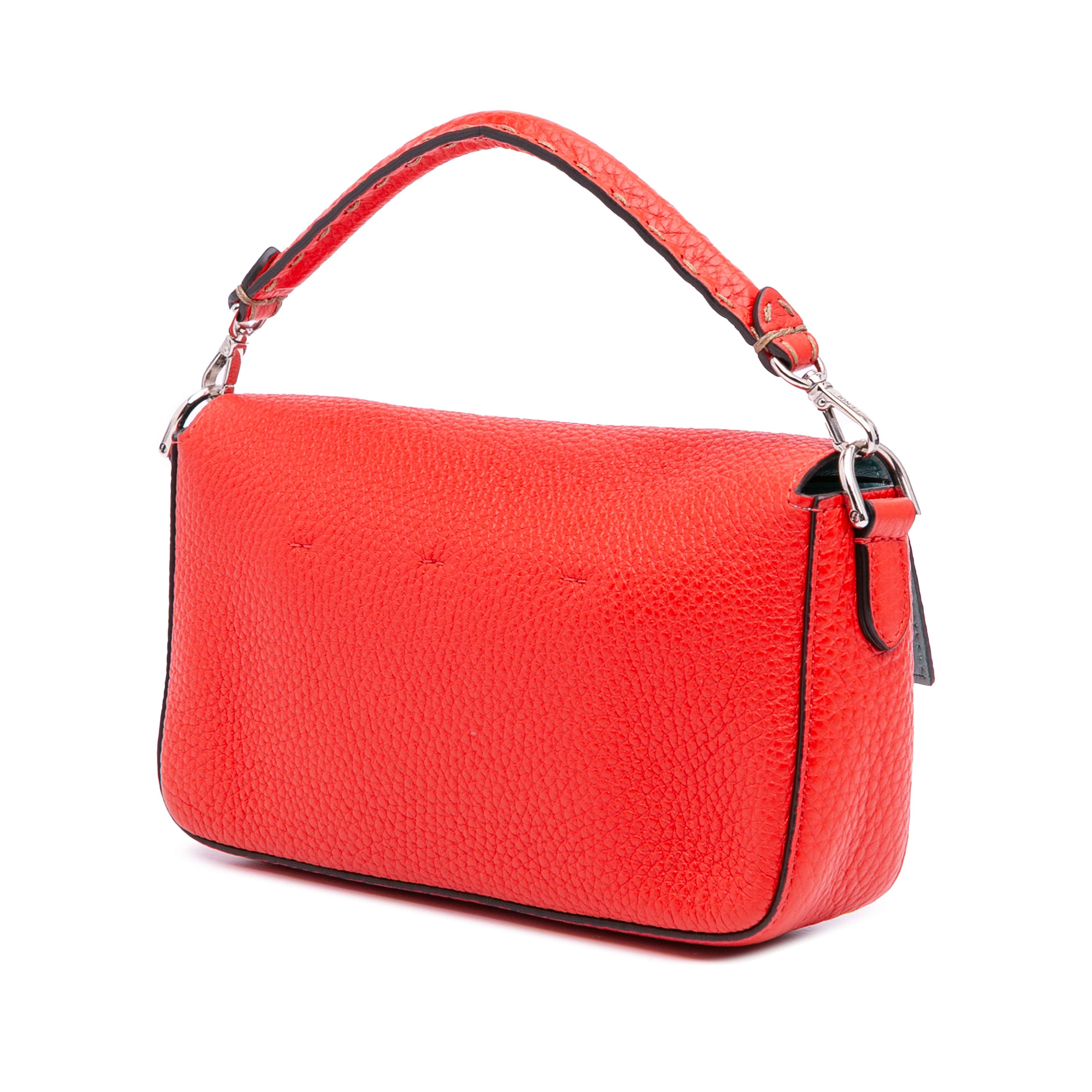 Fendi Mini Leather Baguette Satchel, från Luxclusif, i färgen red. Klicka för att öppna bilden i stort format