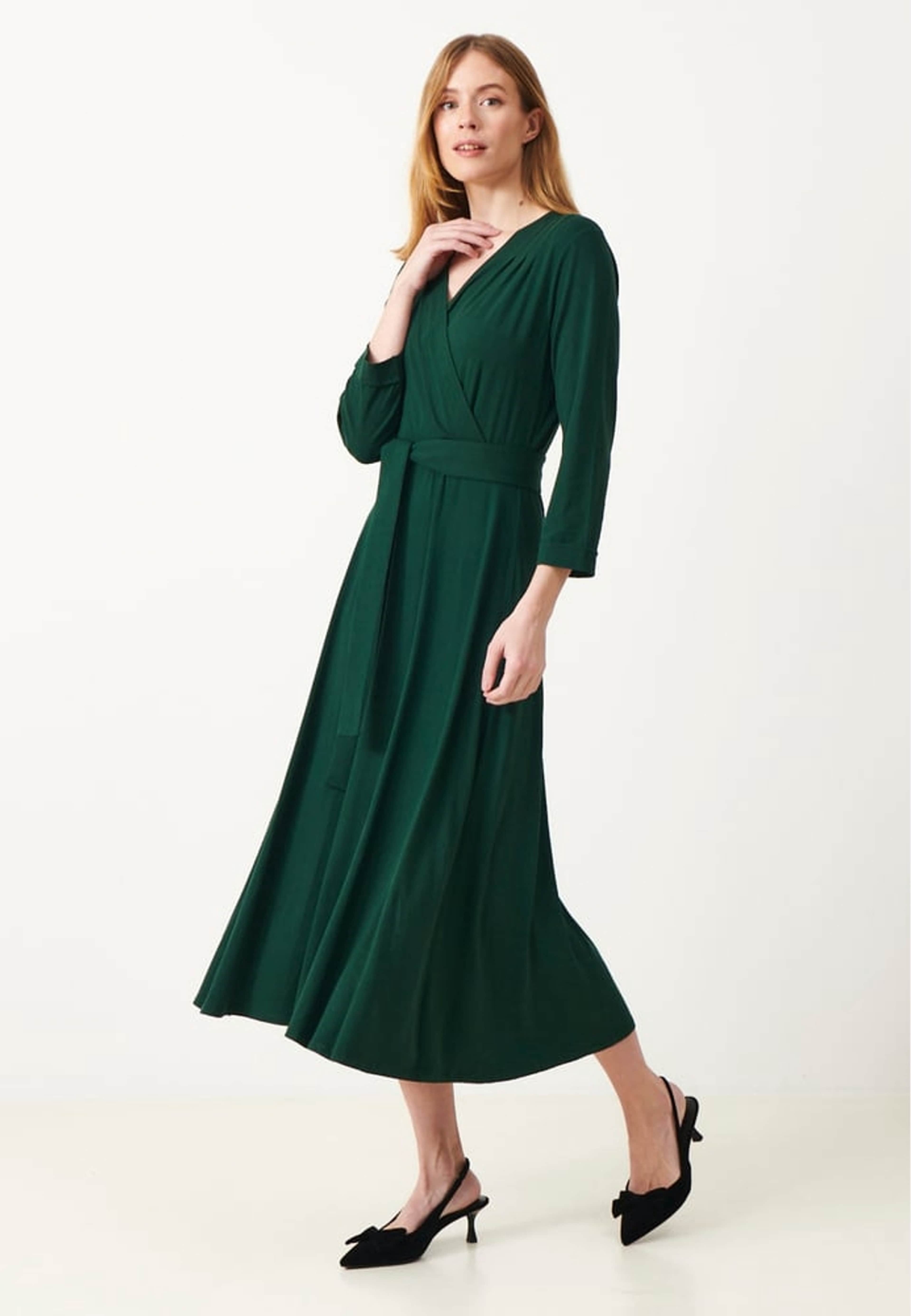 Tamara Dress, från Jumperfabriken, i färgen green. Klicka för att öppna bilden i stort format