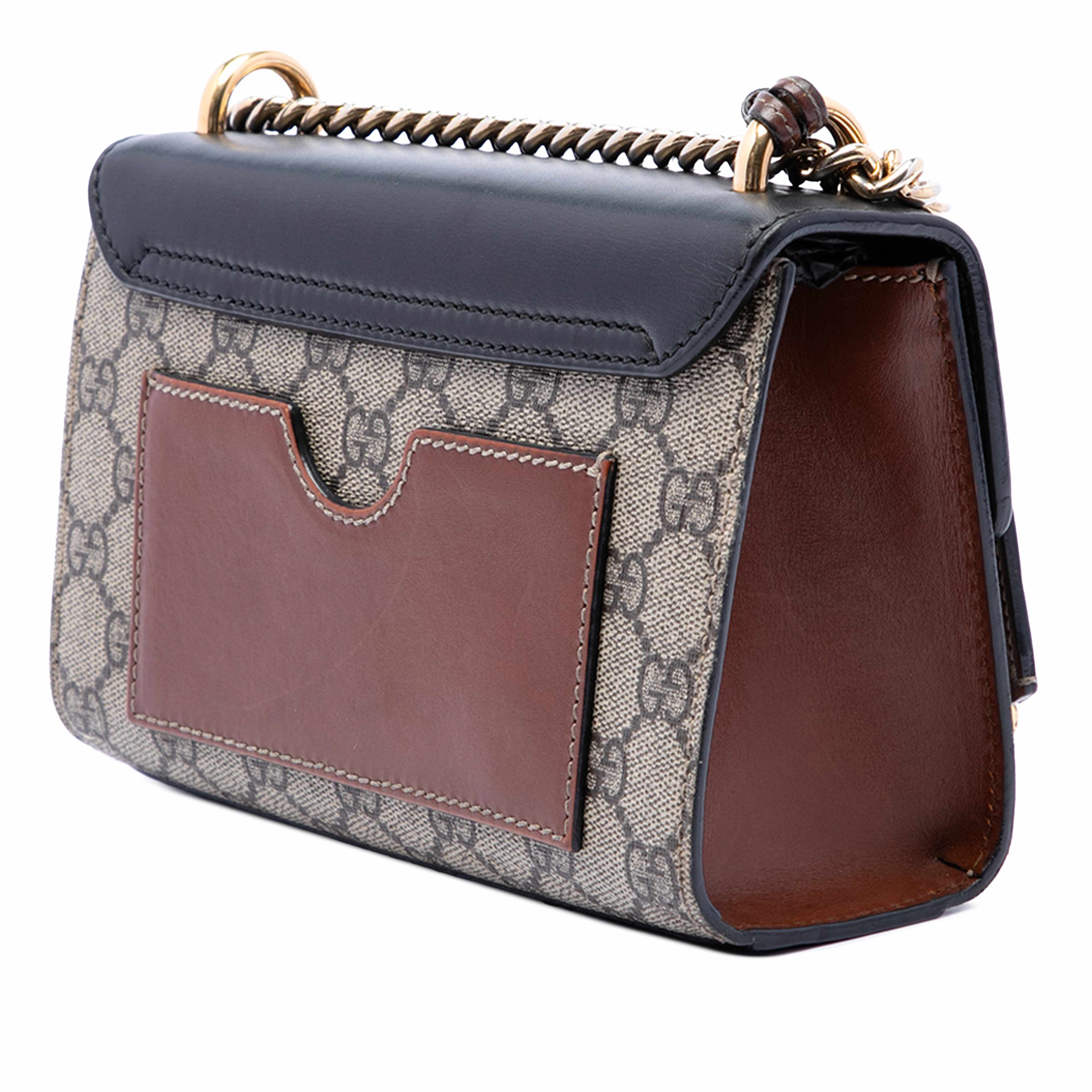 Gucci Small Gg Supreme Padlock Crossbody, från Luxclusif, i färgen svart. Klicka för att öppna bilden i stort format