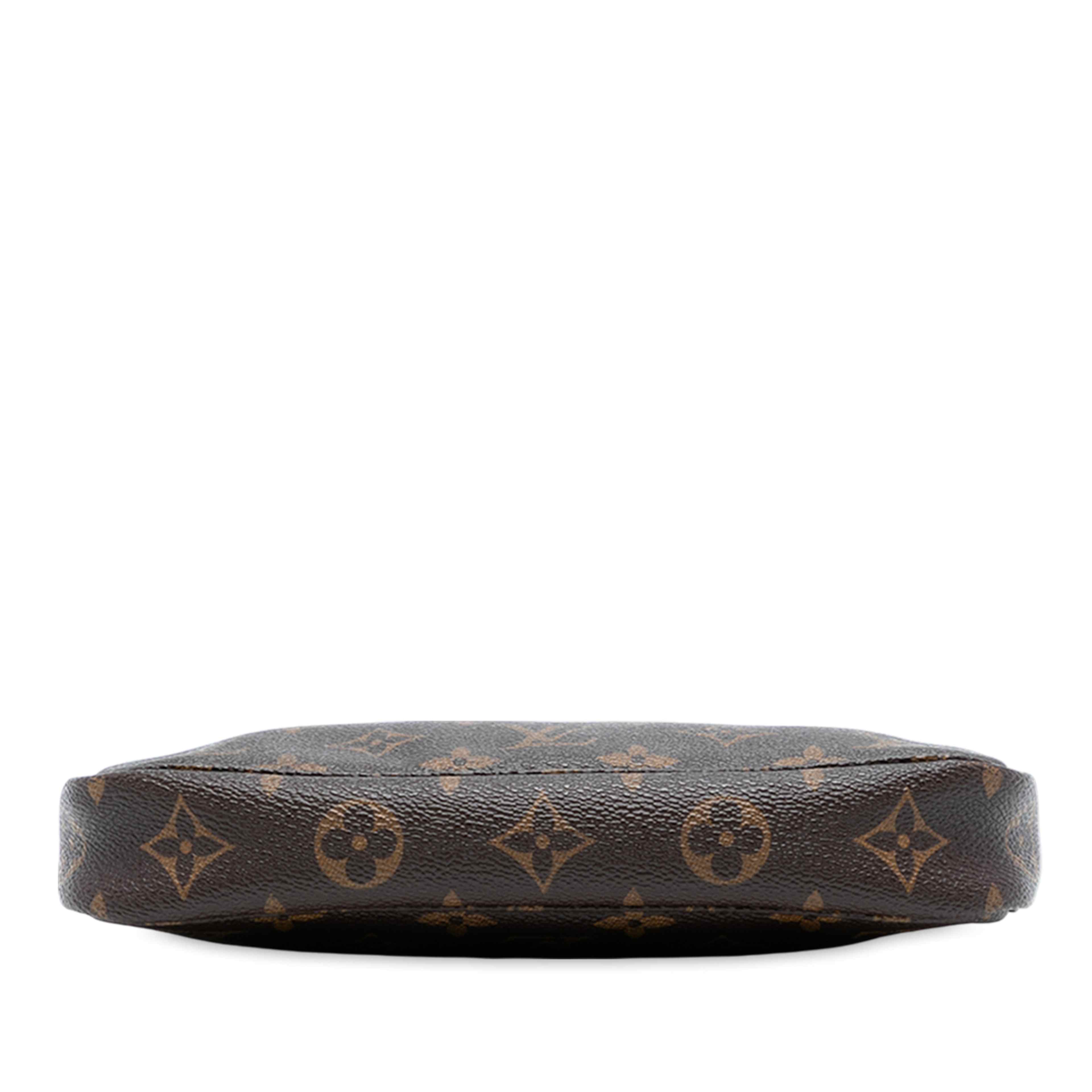 Louis Vuitton Monogram Pochette Accessoires, från Luxclusif, i färgen brown. Klicka för att öppna bilden i stort format