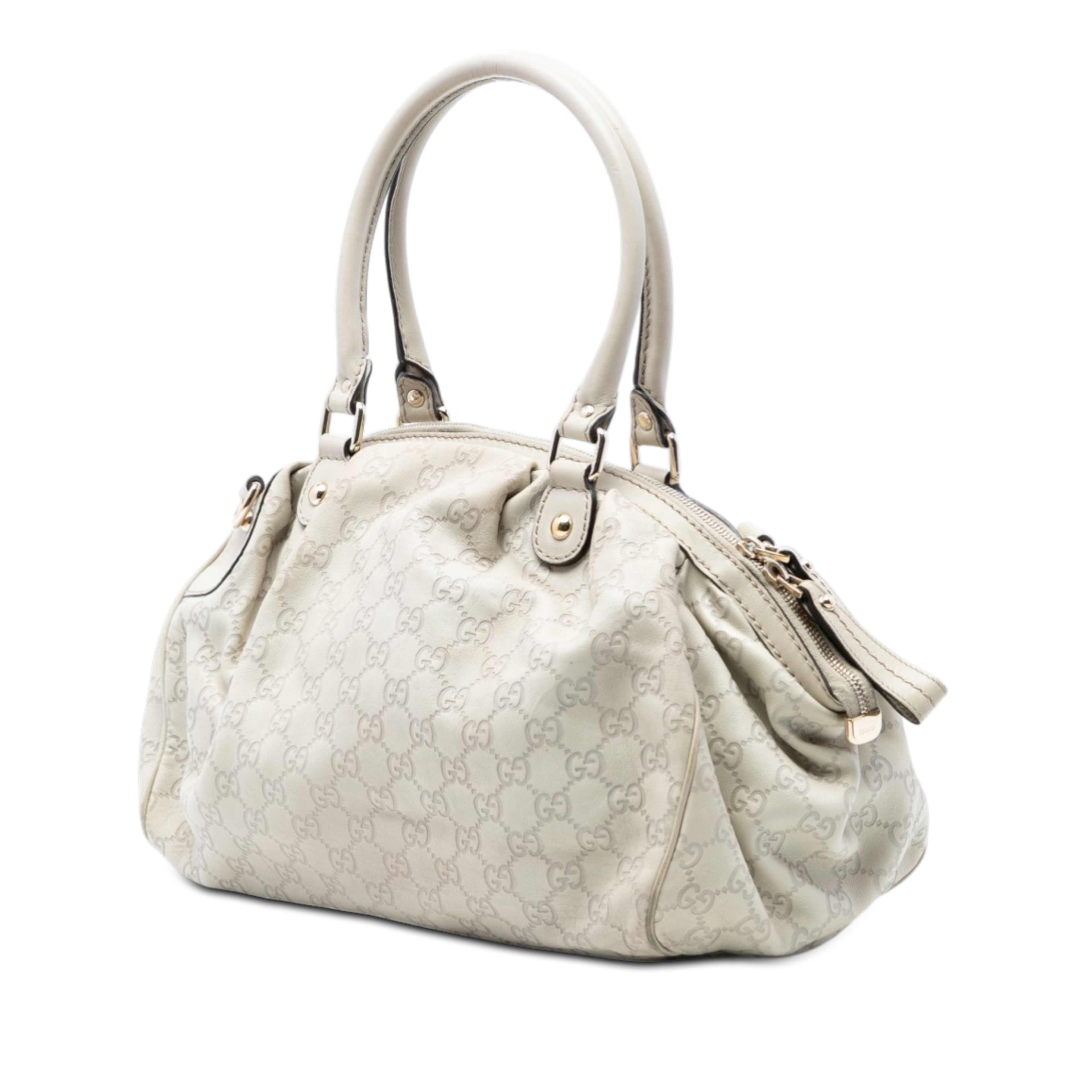 Gucci Guccissima Sukey Satchel, från Luxclusif, i färgen vit. Klicka för att öppna bilden i stort format