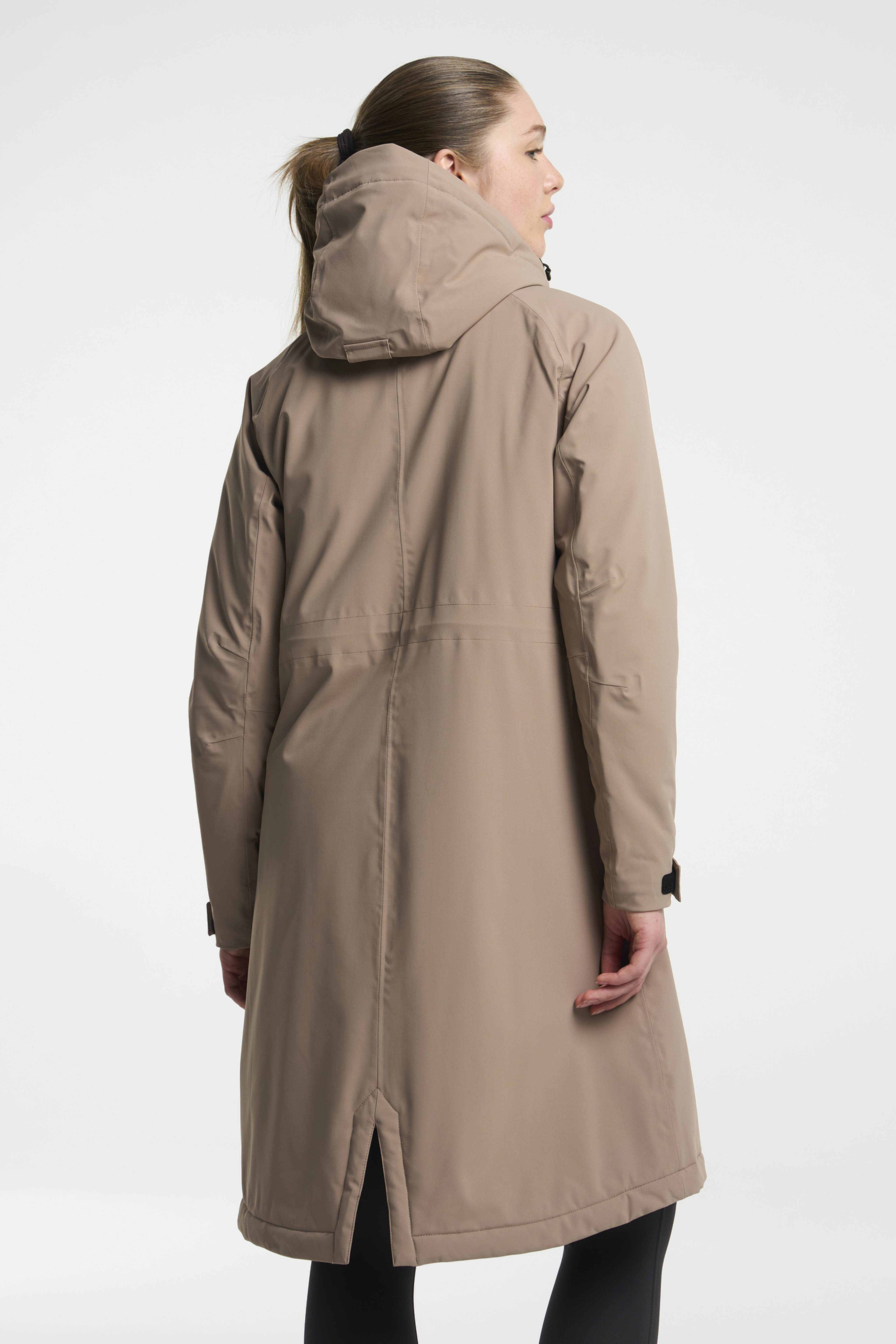 Trudy Parka Women, från Tenson, i färgen taupe. Klicka för att öppna bilden i stort format