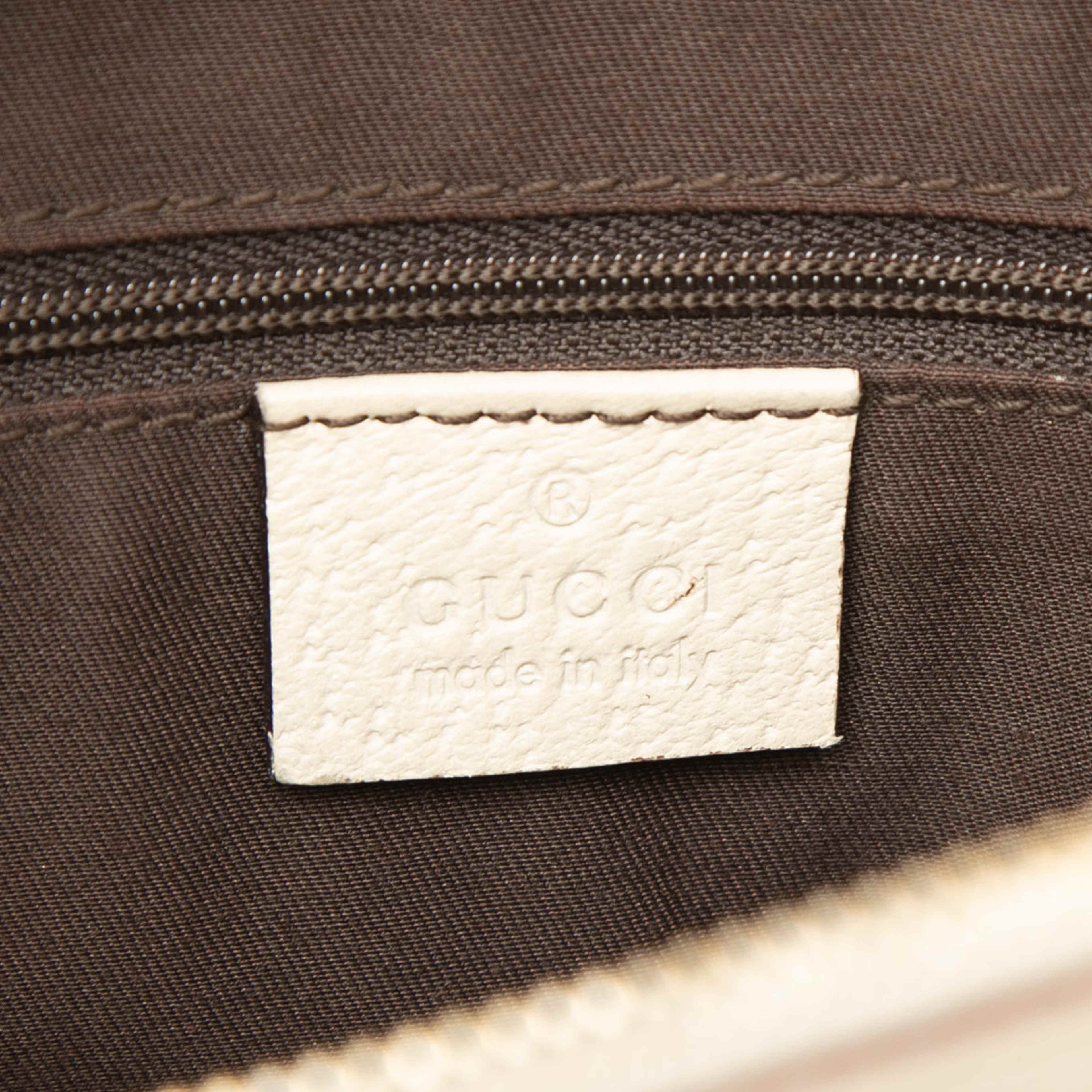 Gucci Gg Canvas Abbey D Ring Tote, från Luxclusif, i färgen beige. Klicka för att öppna bilden i stort format