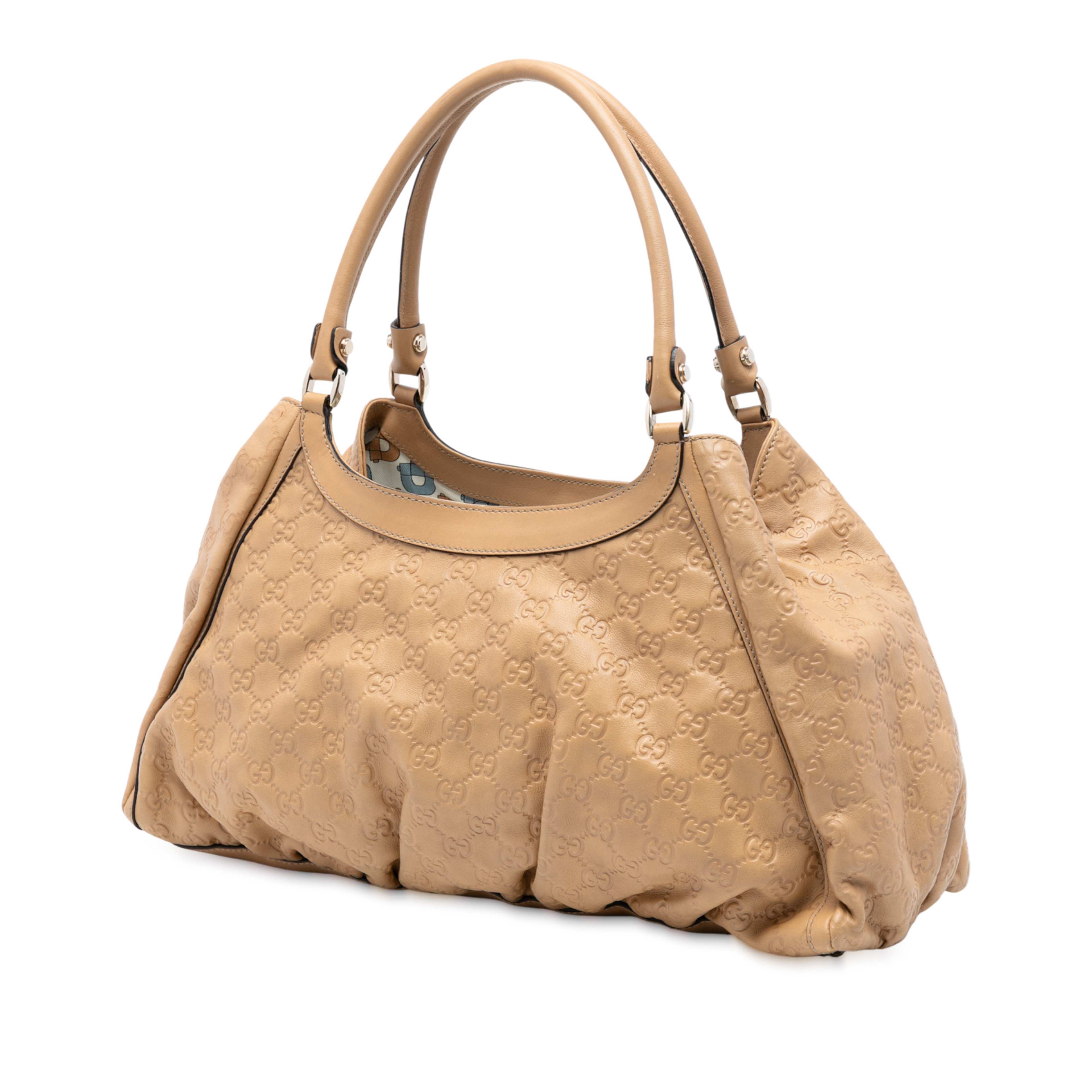 Gucci Guccissima Abbey D Ring Shoulder Bag, från Luxclusif, i färgen caramel. Klicka för att öppna bilden i stort format