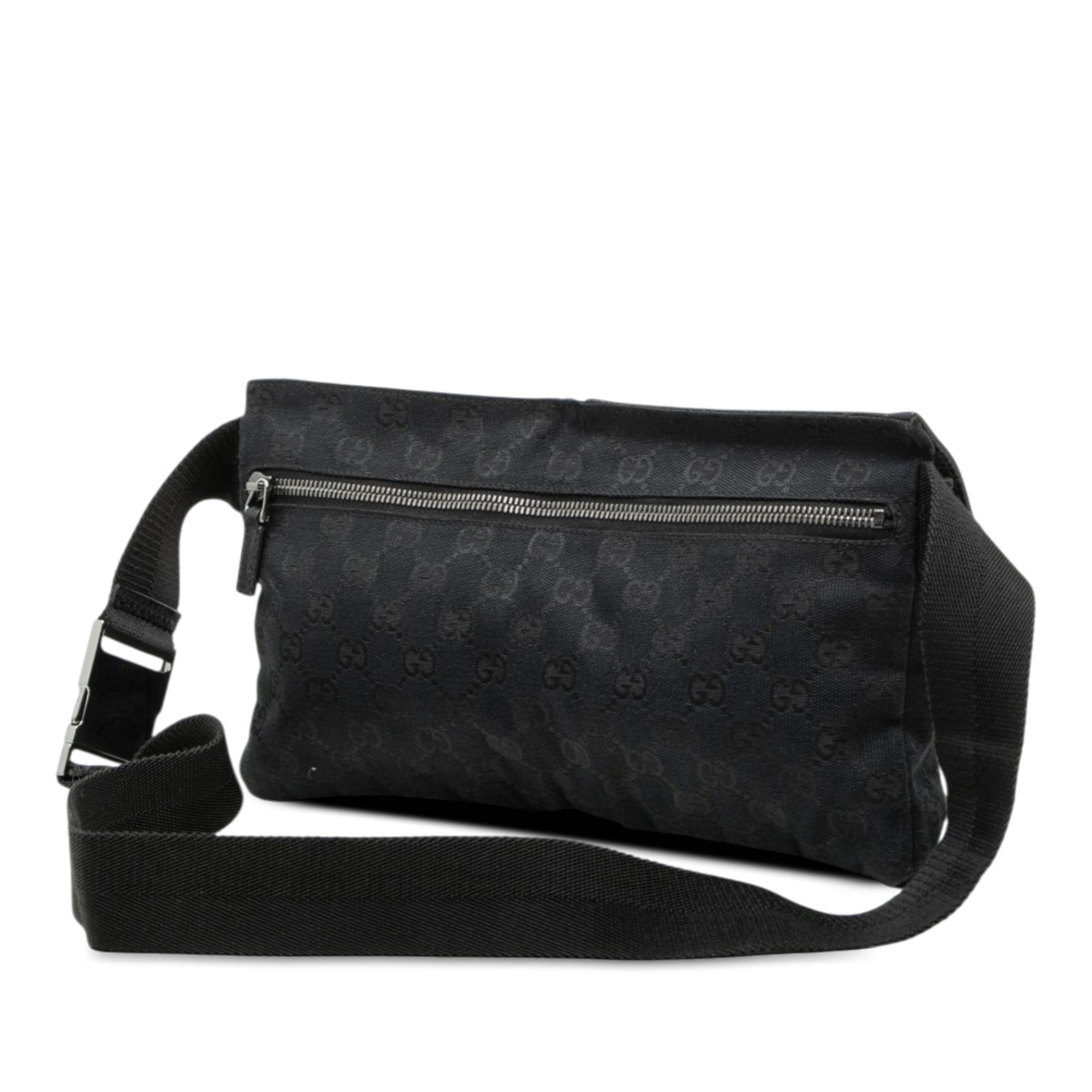 Gucci Gg Canvas Double Pocket Belt Bag, från Luxclusif, i färgen svart. Klicka för att öppna bilden i stort format