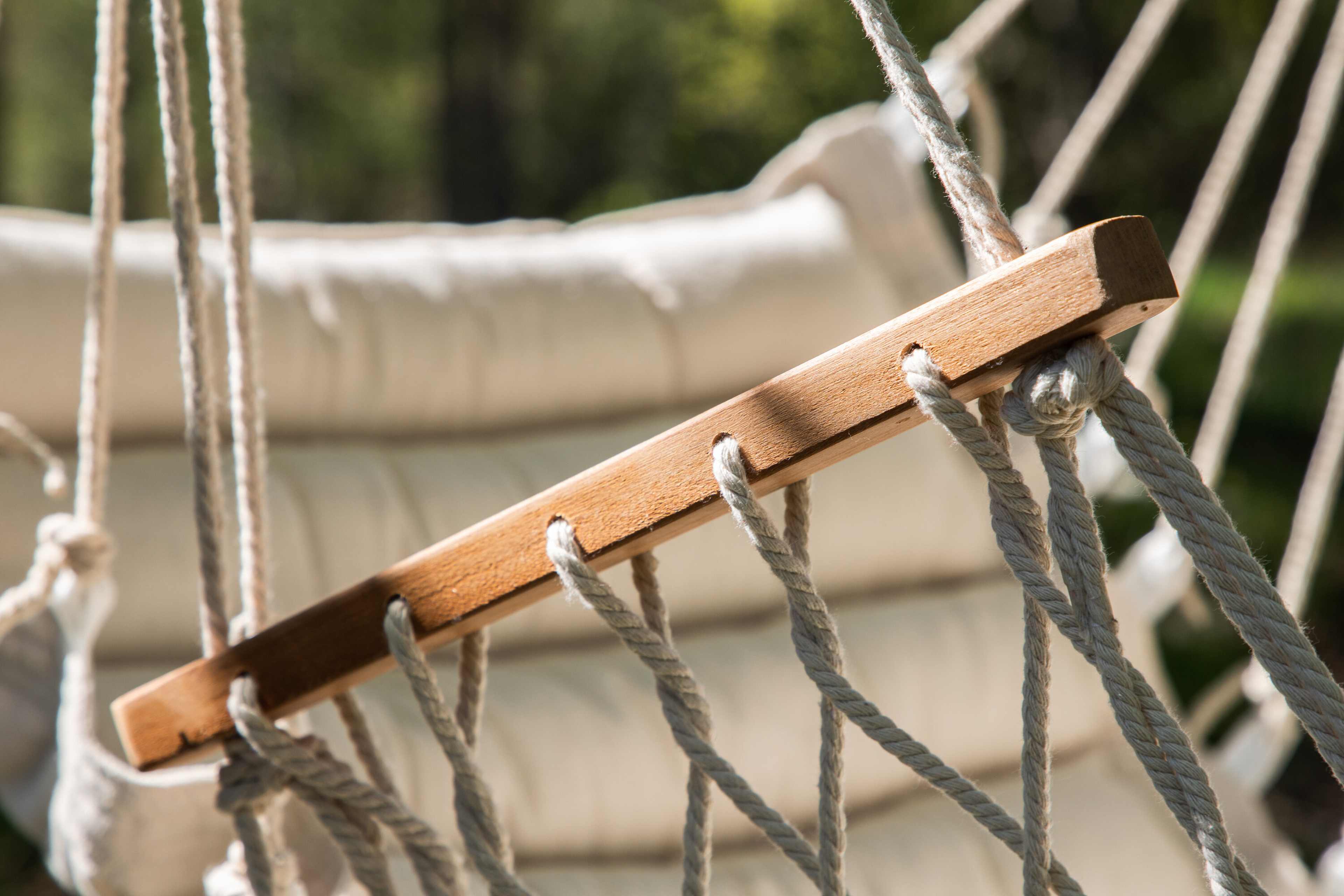 Tapaz Hängstol, från Venture Home, i färgen nature,white. Klicka för att öppna bilden i stort format
