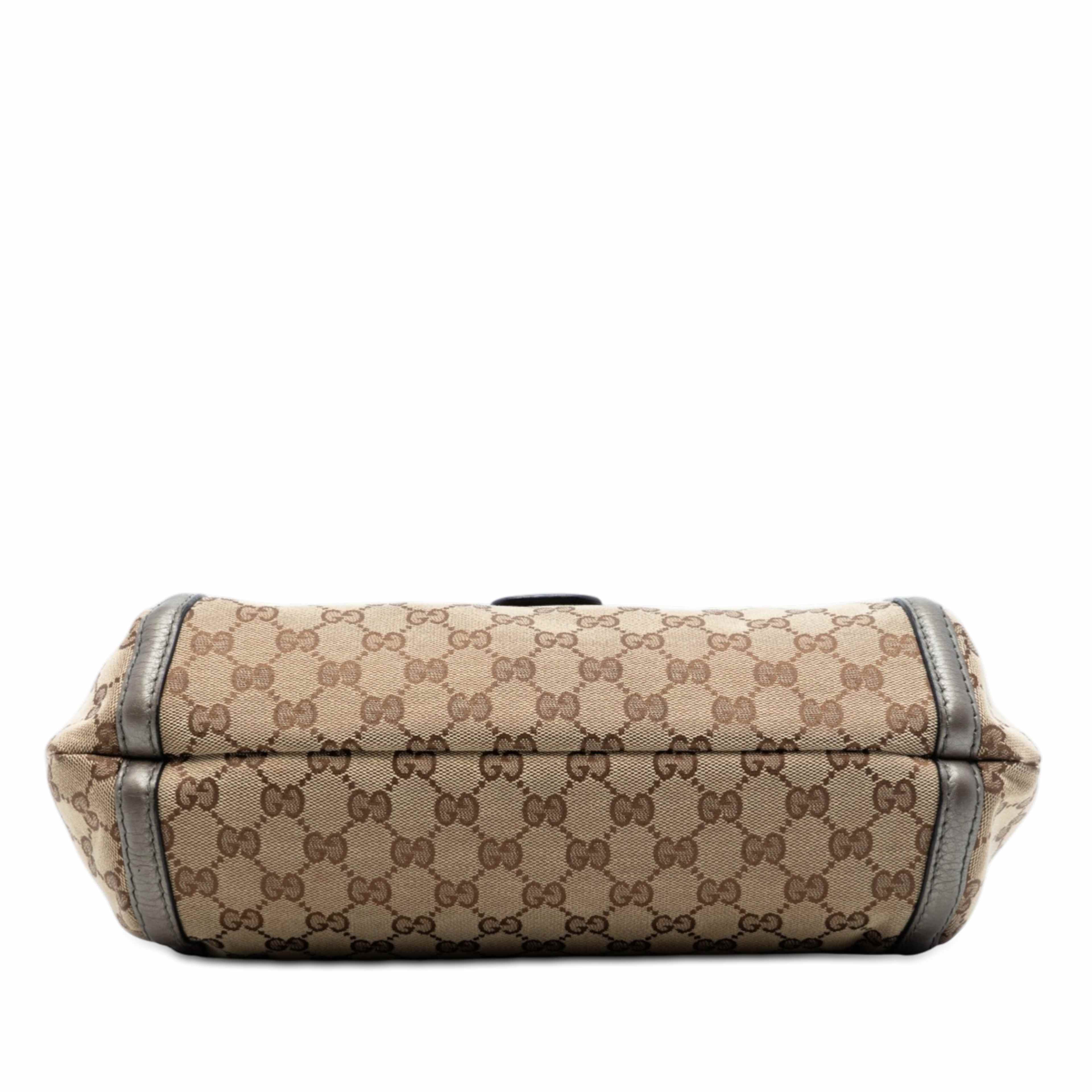 Gucci Medium Gg Canvas Techno Horsebit Satchel, från Luxclusif, i färgen beige. Klicka för att öppna bilden i stort format