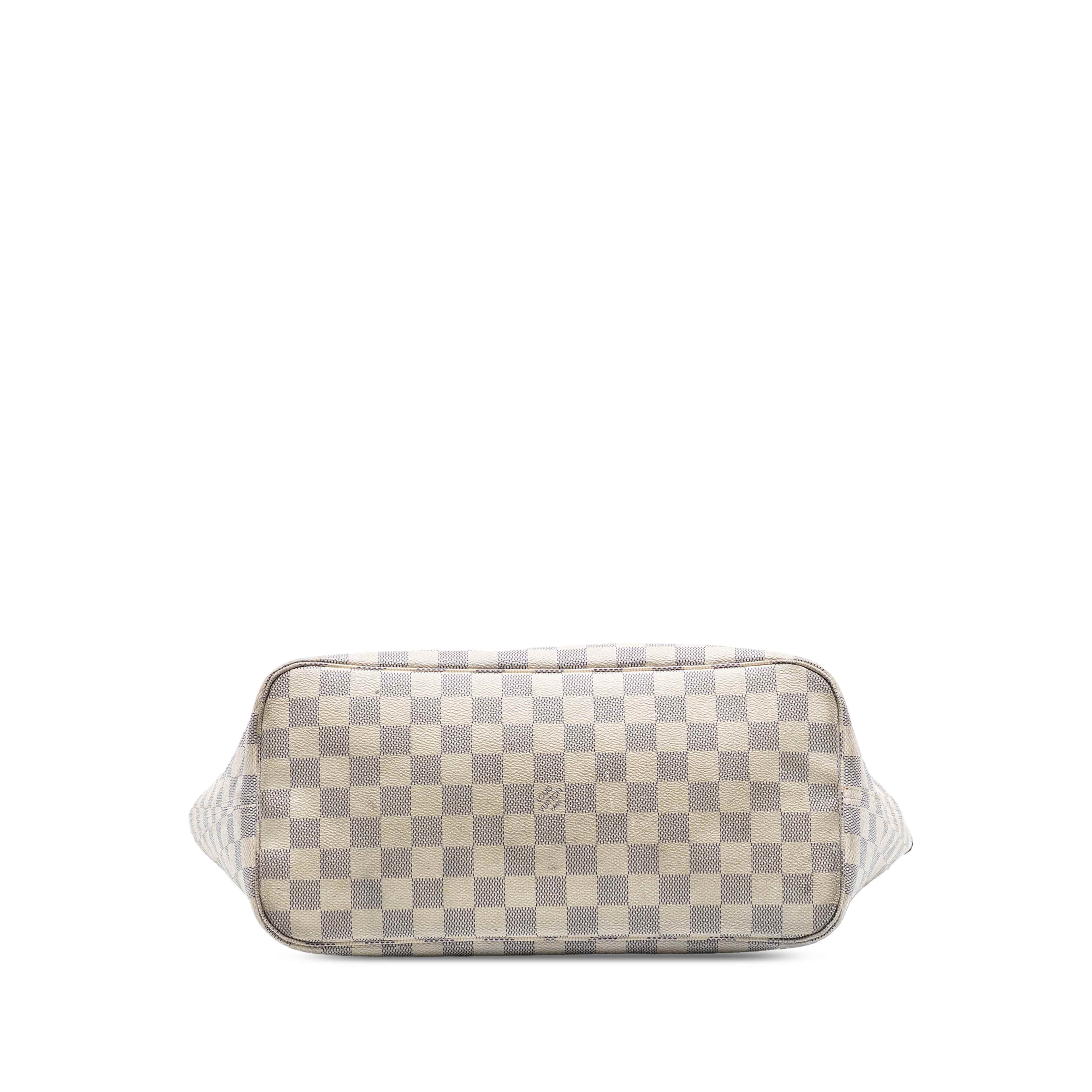 Louis Vuitton Damier Azur Neverfull Mm, från Luxclusif, i färgen white. Klicka för att öppna bilden i stort format