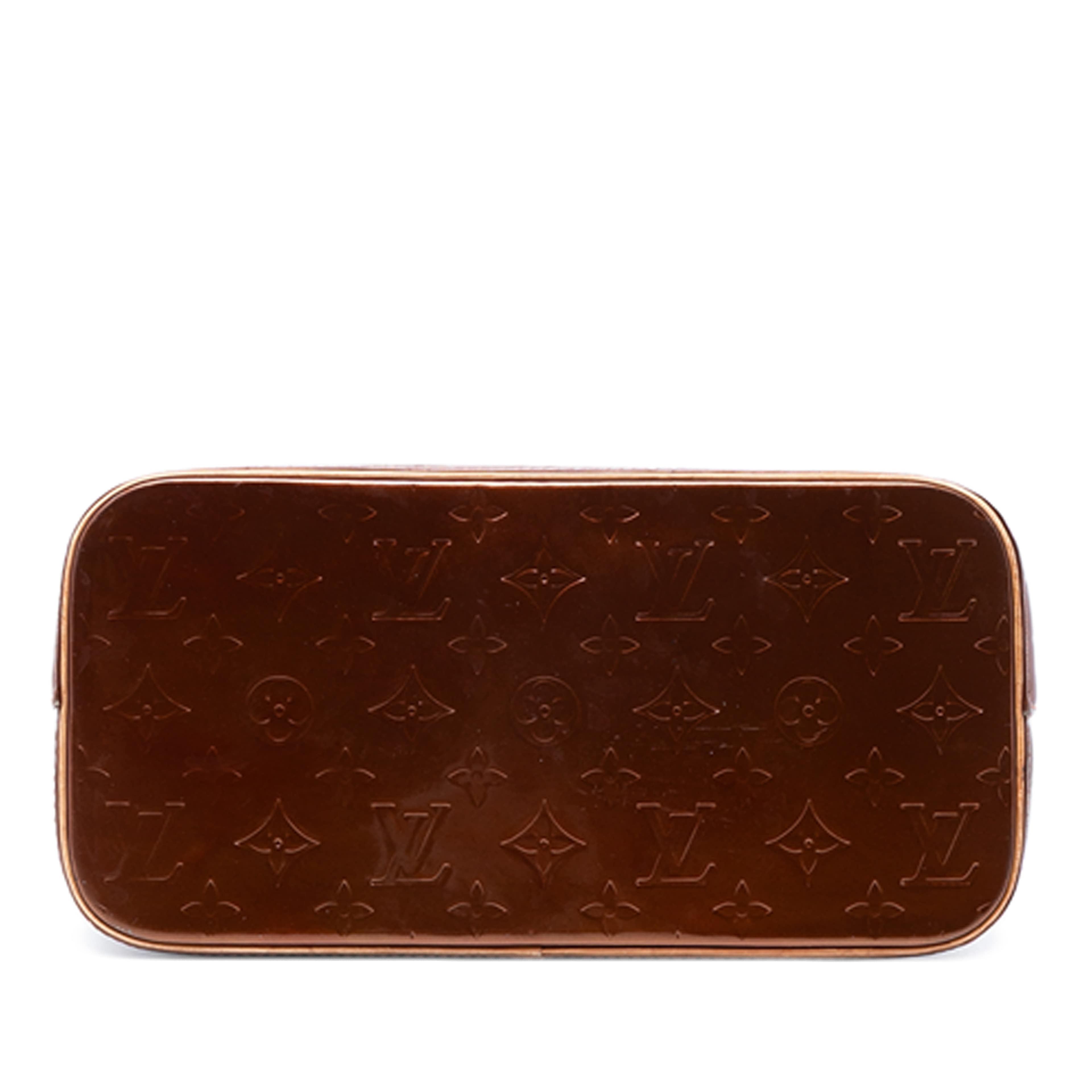 Louis Vuitton Monogram Vernis Houston, från Luxclusif, i färgen bronze. Klicka för att öppna bilden i stort format