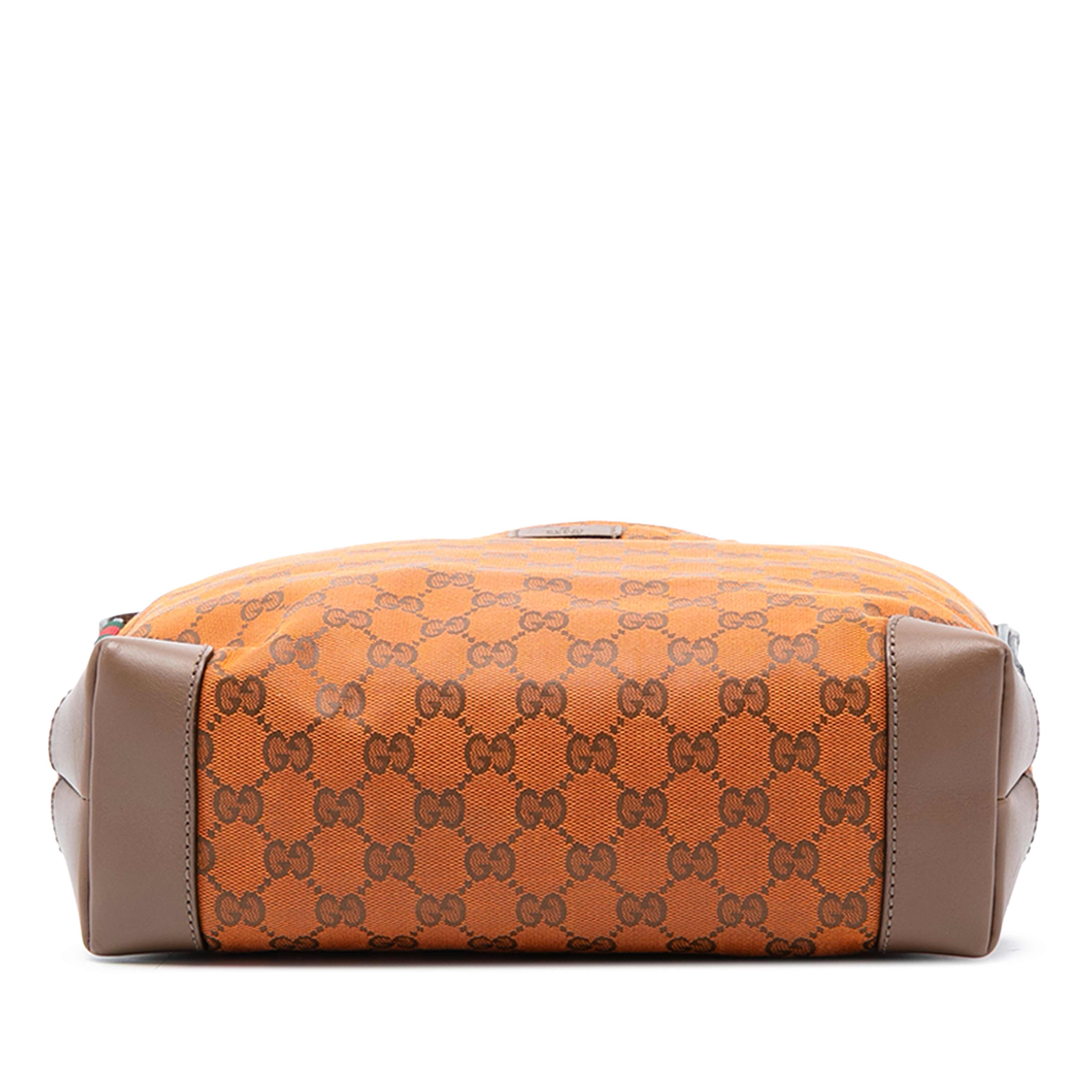 Gucci Gg Canvas Web Crossbody, från Luxclusif, i färgen orange. Klicka för att öppna bilden i stort format