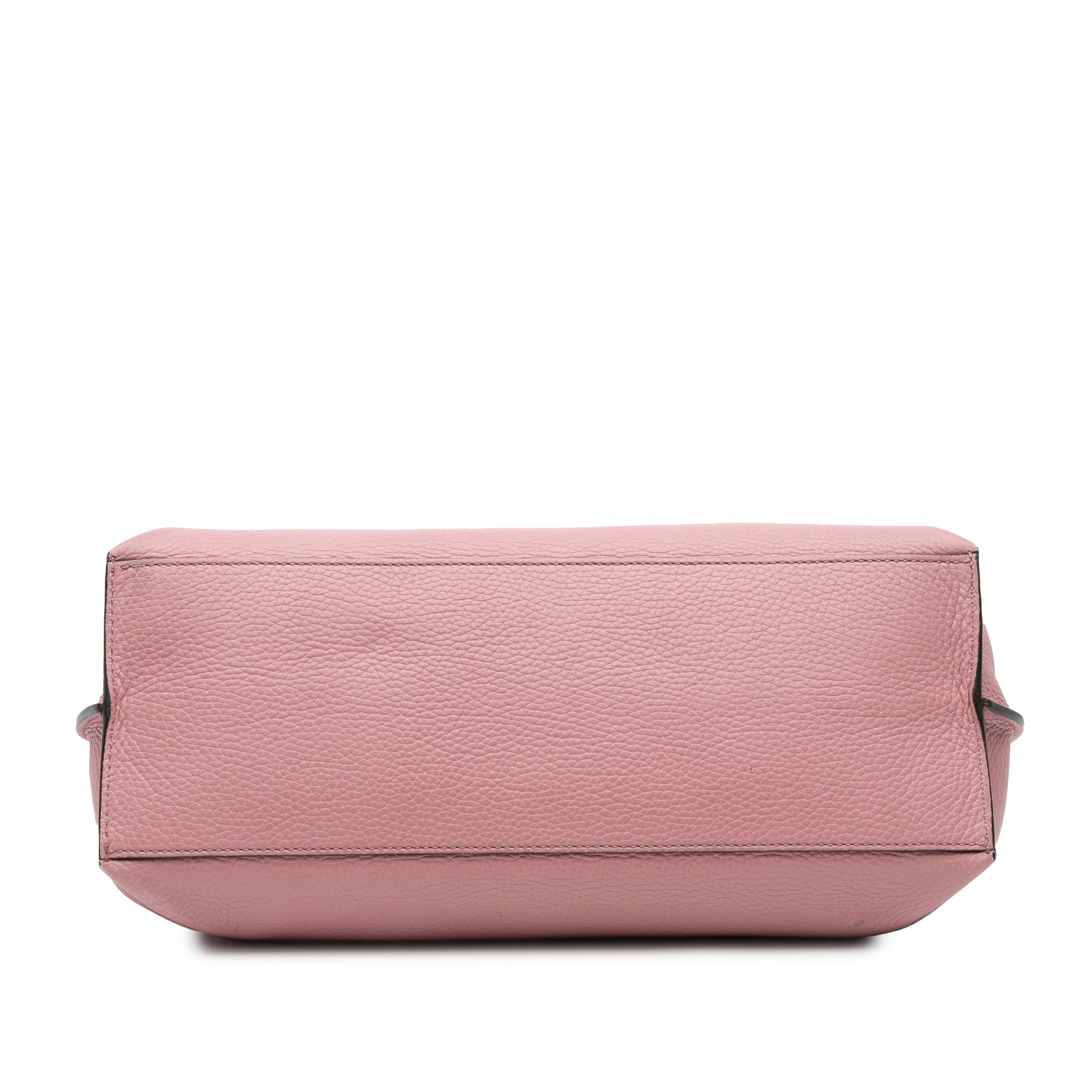 Gucci Medium Leather Bamboo Daily Satchel, från Luxclusif, i färgen pink. Klicka för att öppna bilden i stort format