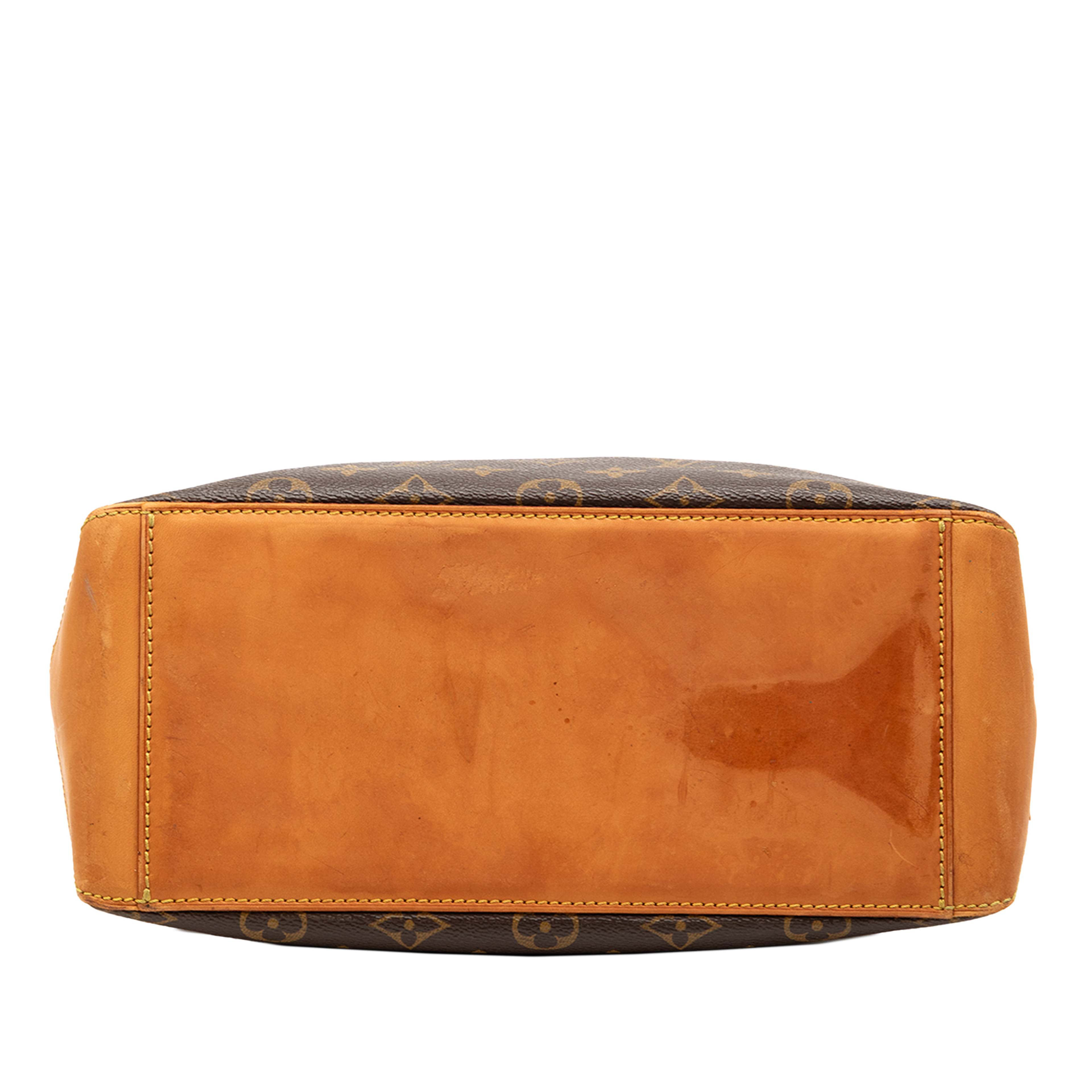 Louis Vuitton Monogram Cabas Piano, från Luxclusif, i färgen brown. Klicka för att öppna bilden i stort format