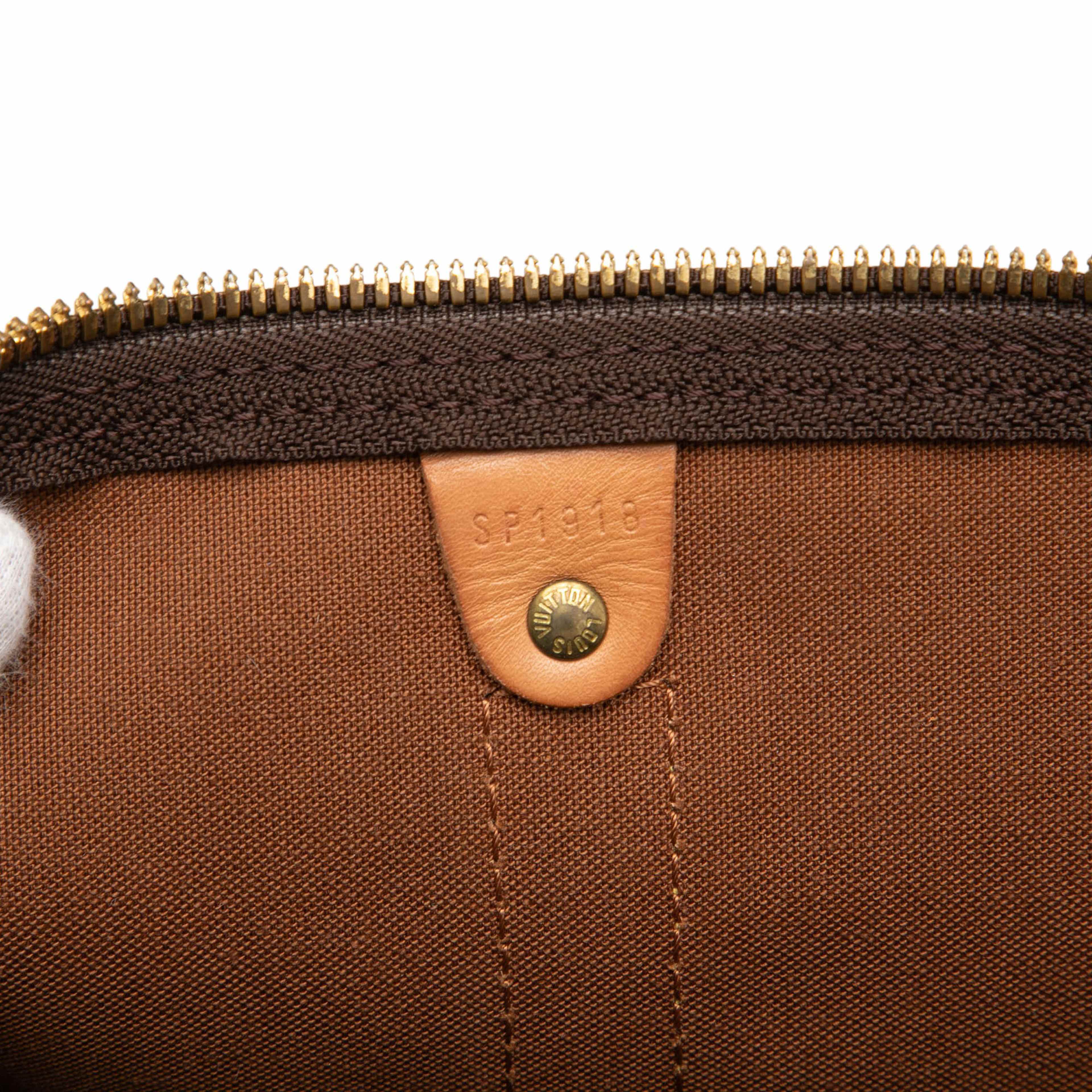 Louis Vuitton Monogram Keepall 45, från Luxclusif, i färgen brown. Klicka för att öppna bilden i stort format