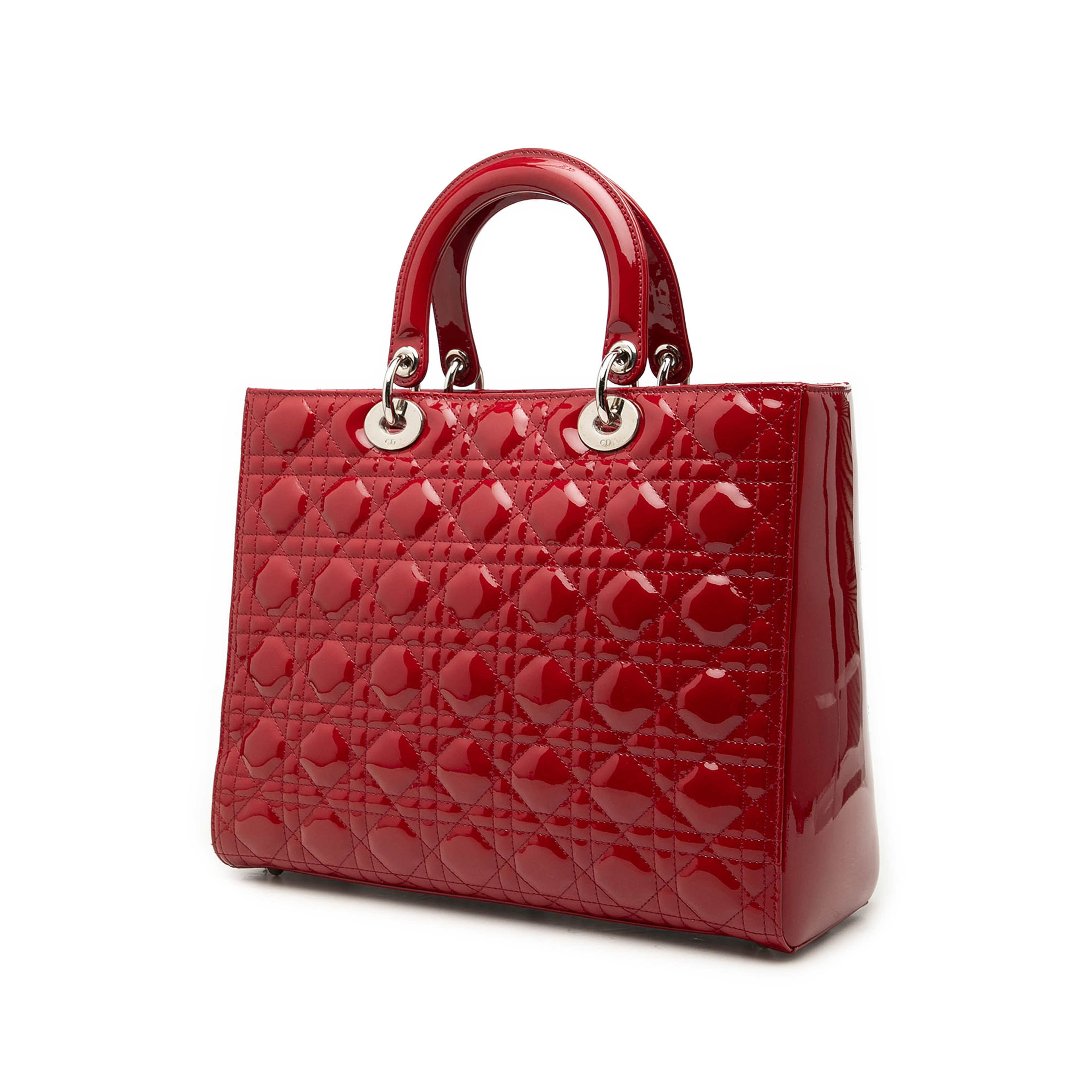 Dior Large Patent Cannage Lady Dior, från Luxclusif, i färgen röd. Klicka för att öppna bilden i stort format