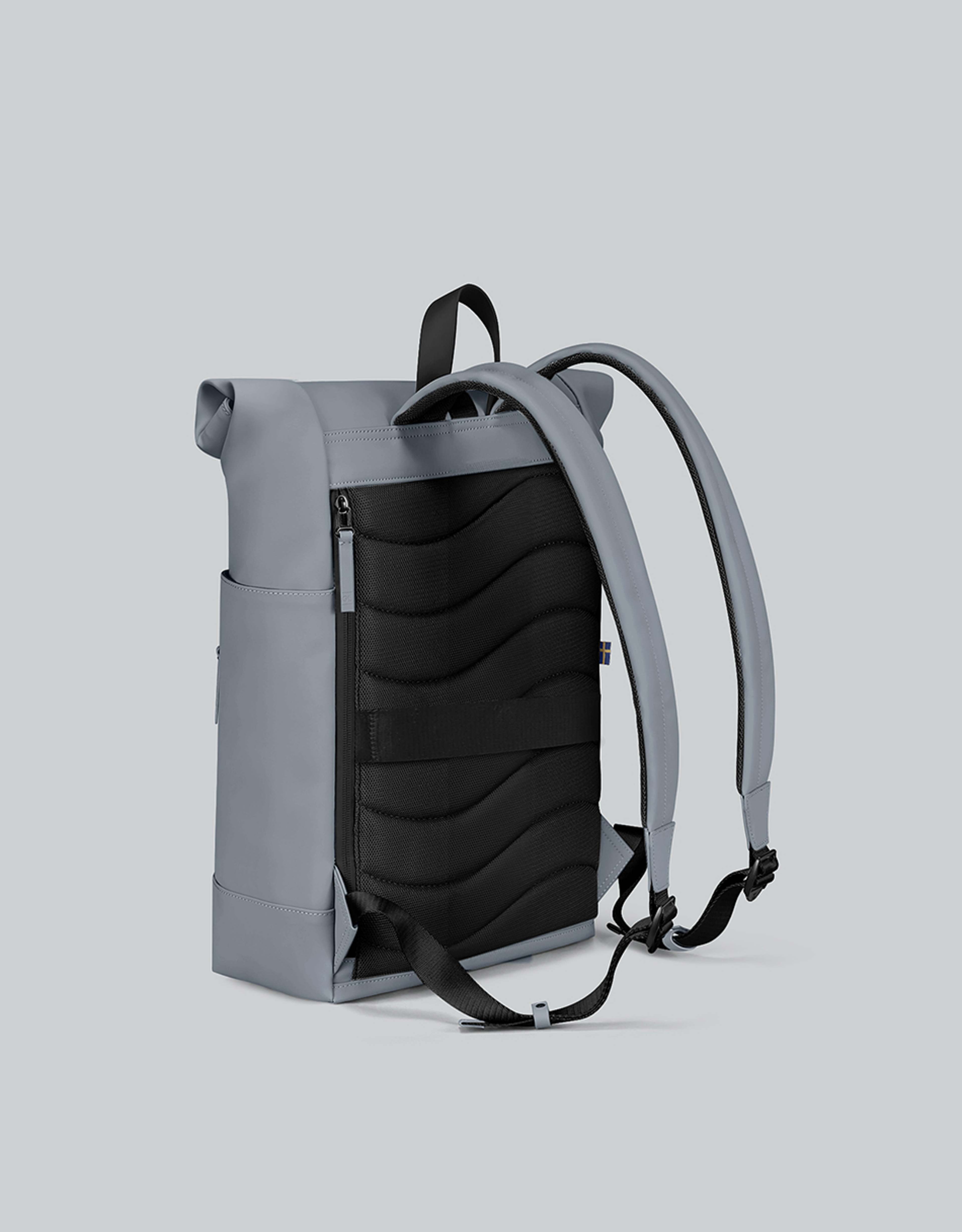 Spläsh Rolltop Backpack - 14", från Gaston Luga, i färgen granite. Klicka för att öppna bilden i stort format