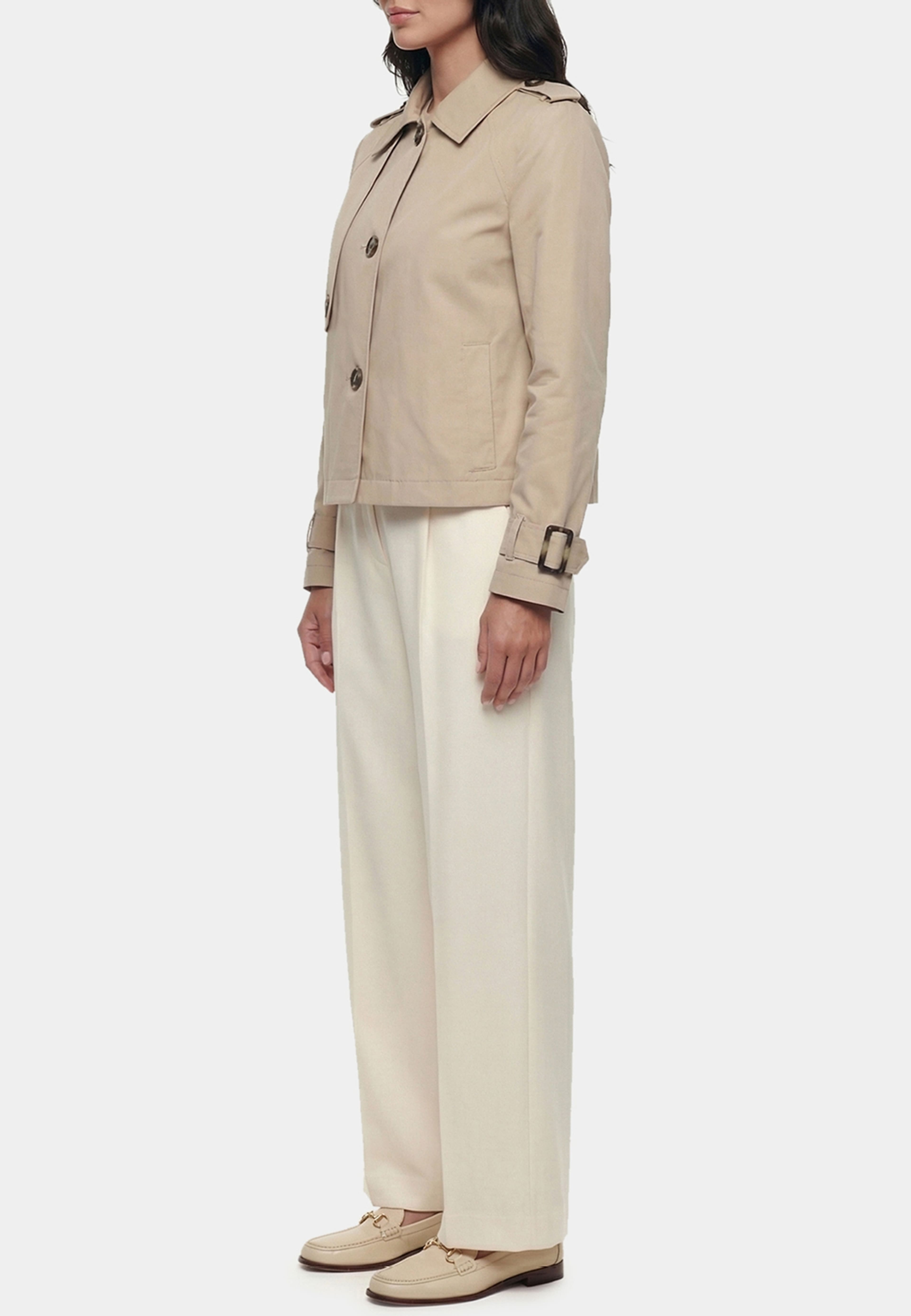 Serafina Jacket, från ROCKANDBLUE, i färgen classic beige. Klicka för att öppna bilden i stort format