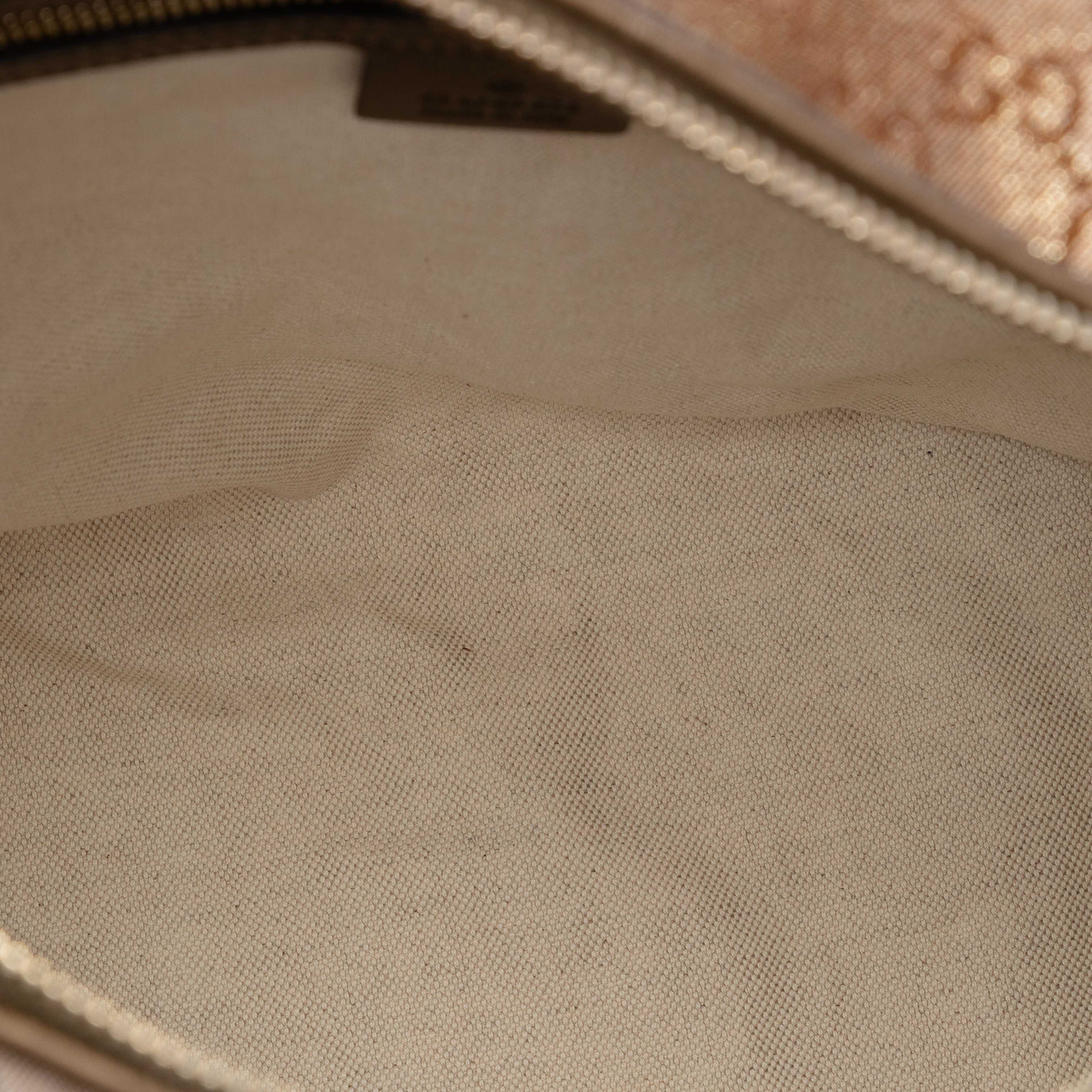 Gucci Gg Lurex Heart Bit Shoulder Bag, från Luxclusif, i färgen bronze. Klicka för att öppna bilden i stort format