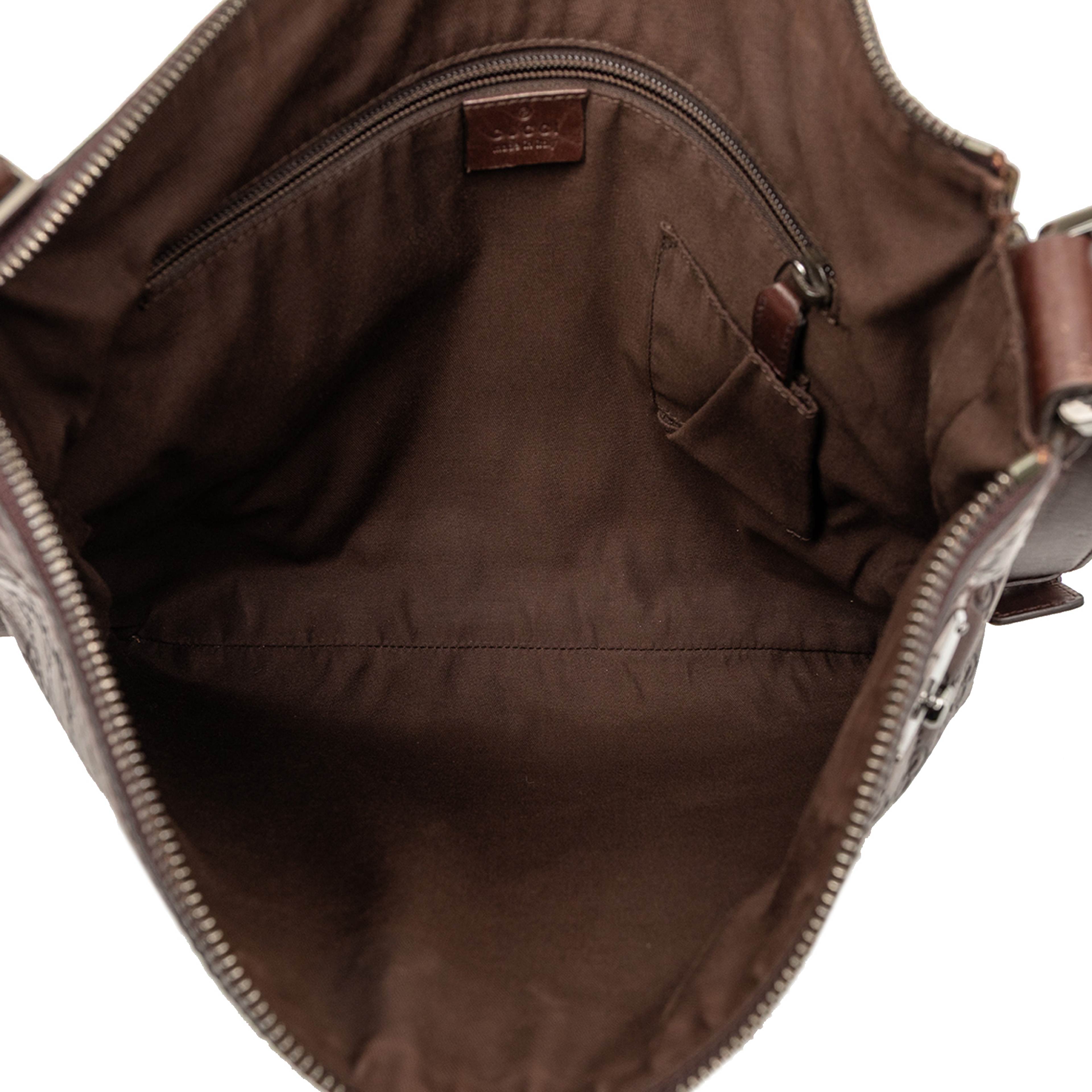 Gucci Guccissima Crossbody, från Luxclusif, i färgen dark brown. Klicka för att öppna bilden i stort format