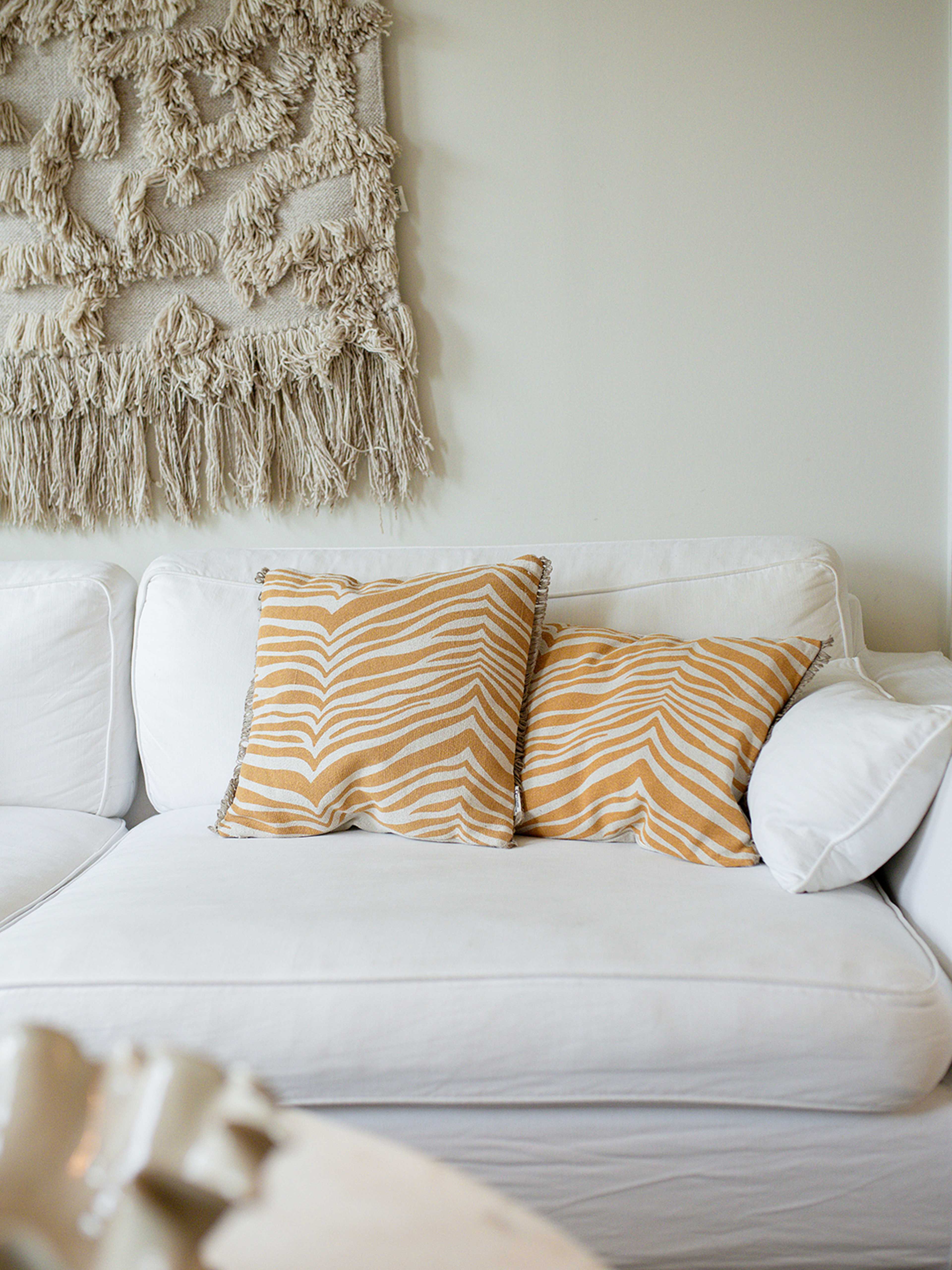 Kudde Zebra 50x50cm, från Classic Collection, i färgen gul. Klicka för att öppna bilden i stort format