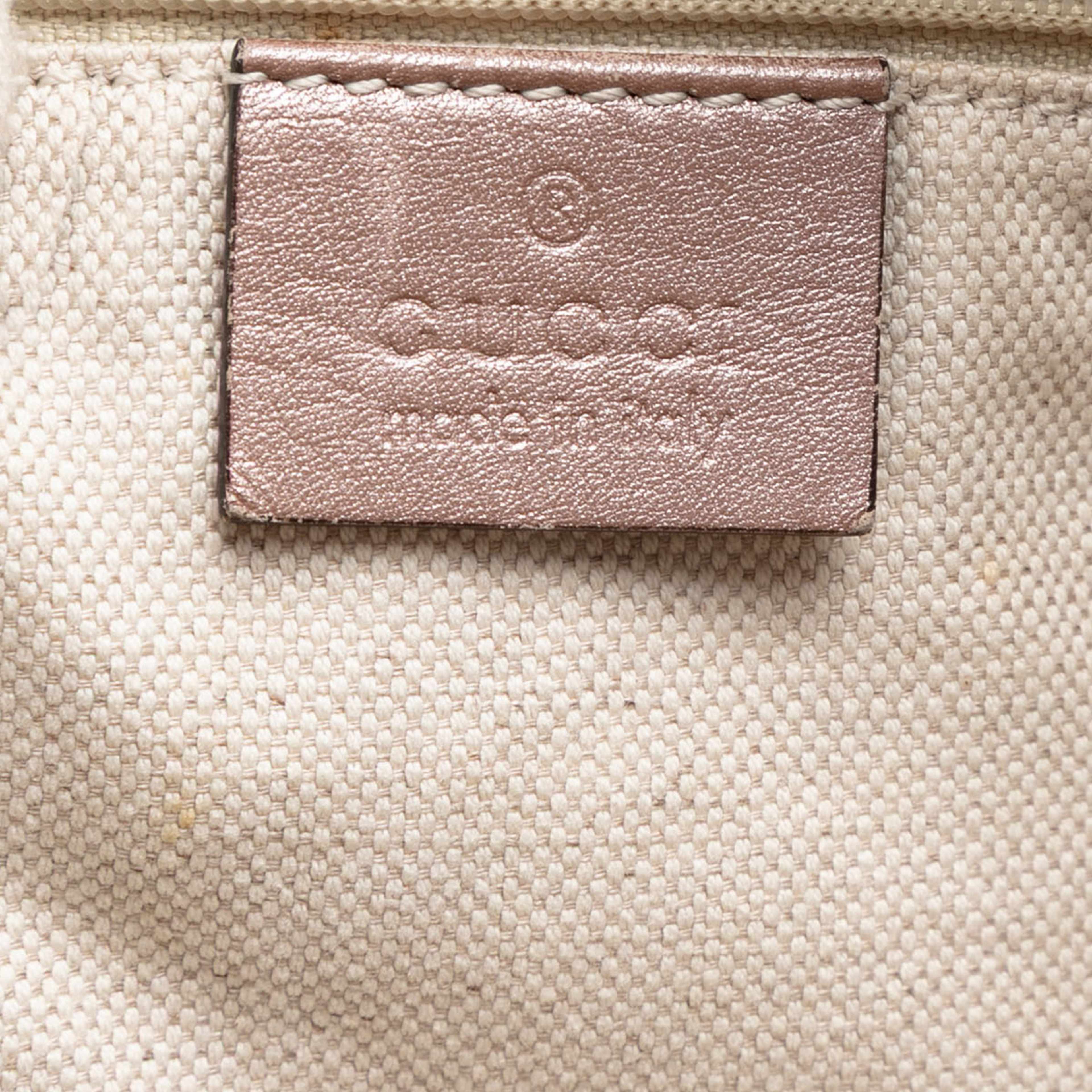 Gucci Large Metallic Microguccissima Sukey Tote, från Luxclusif, i färgen pink. Klicka för att öppna bilden i stort format
