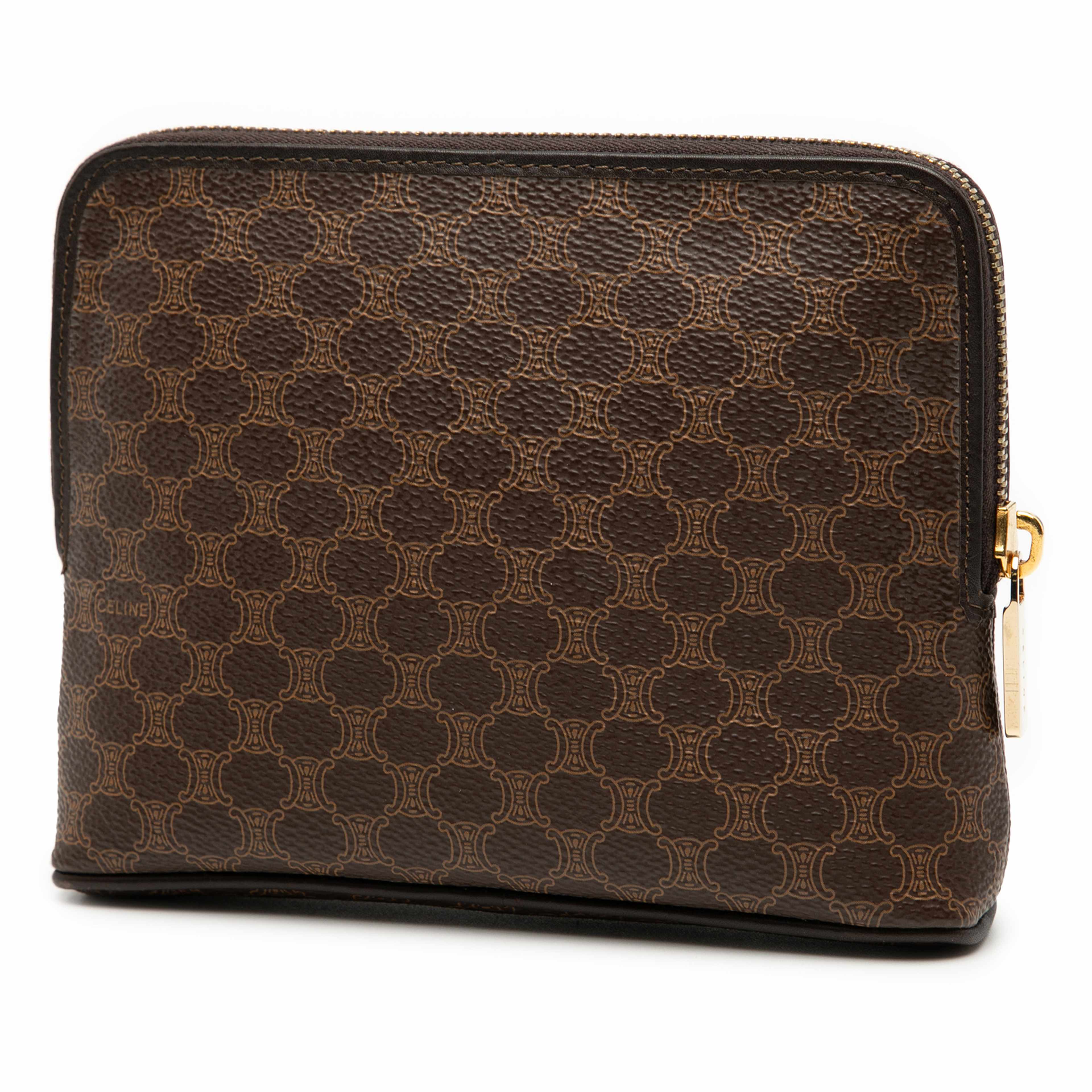 Celine Macadam Coated Canvas Pouch, från Luxclusif, i färgen dark brown. Klicka för att öppna bilden i stort format