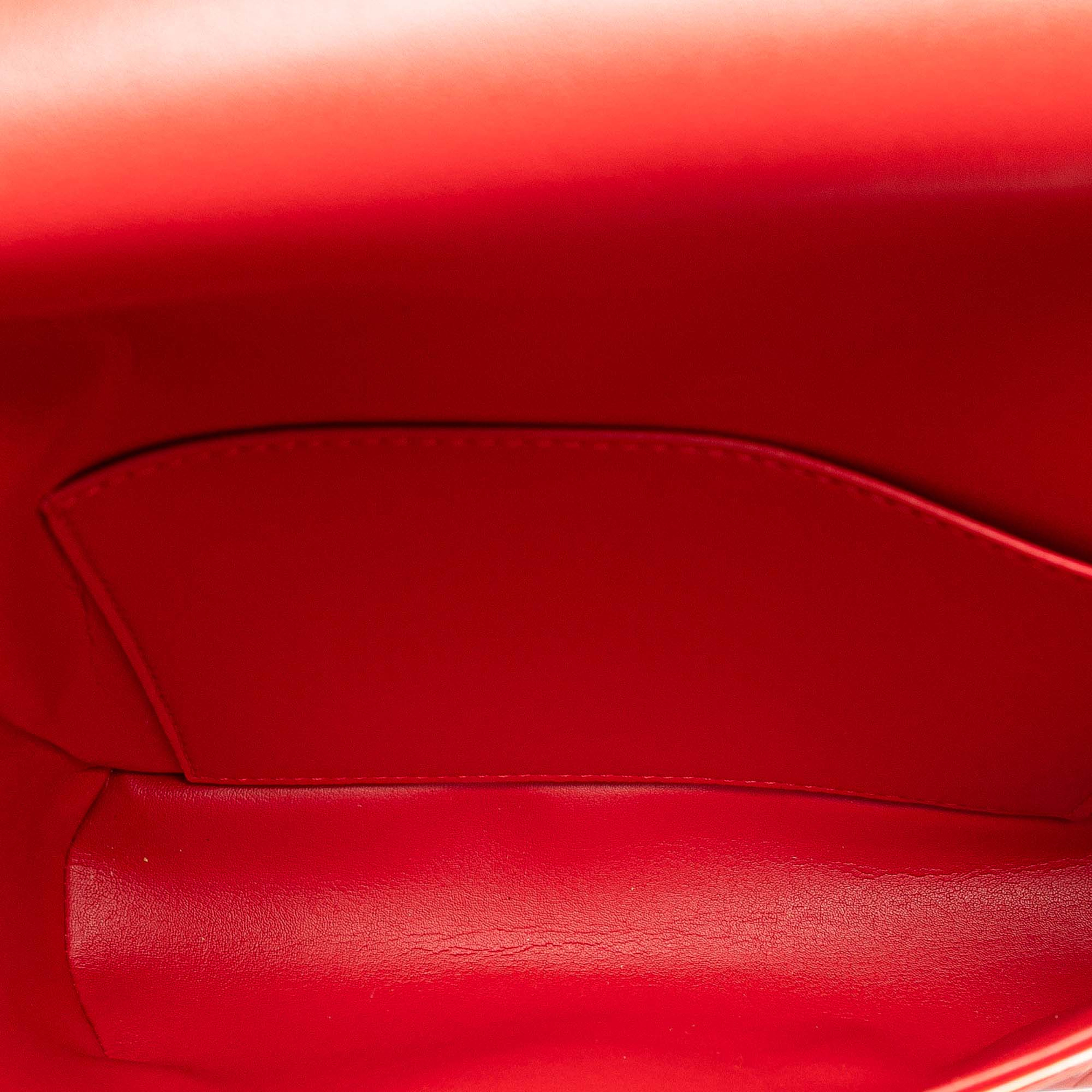 Louis Vuitton Monogram Vernis Thompson Street, från Luxclusif, i färgen red. Klicka för att öppna bilden i stort format