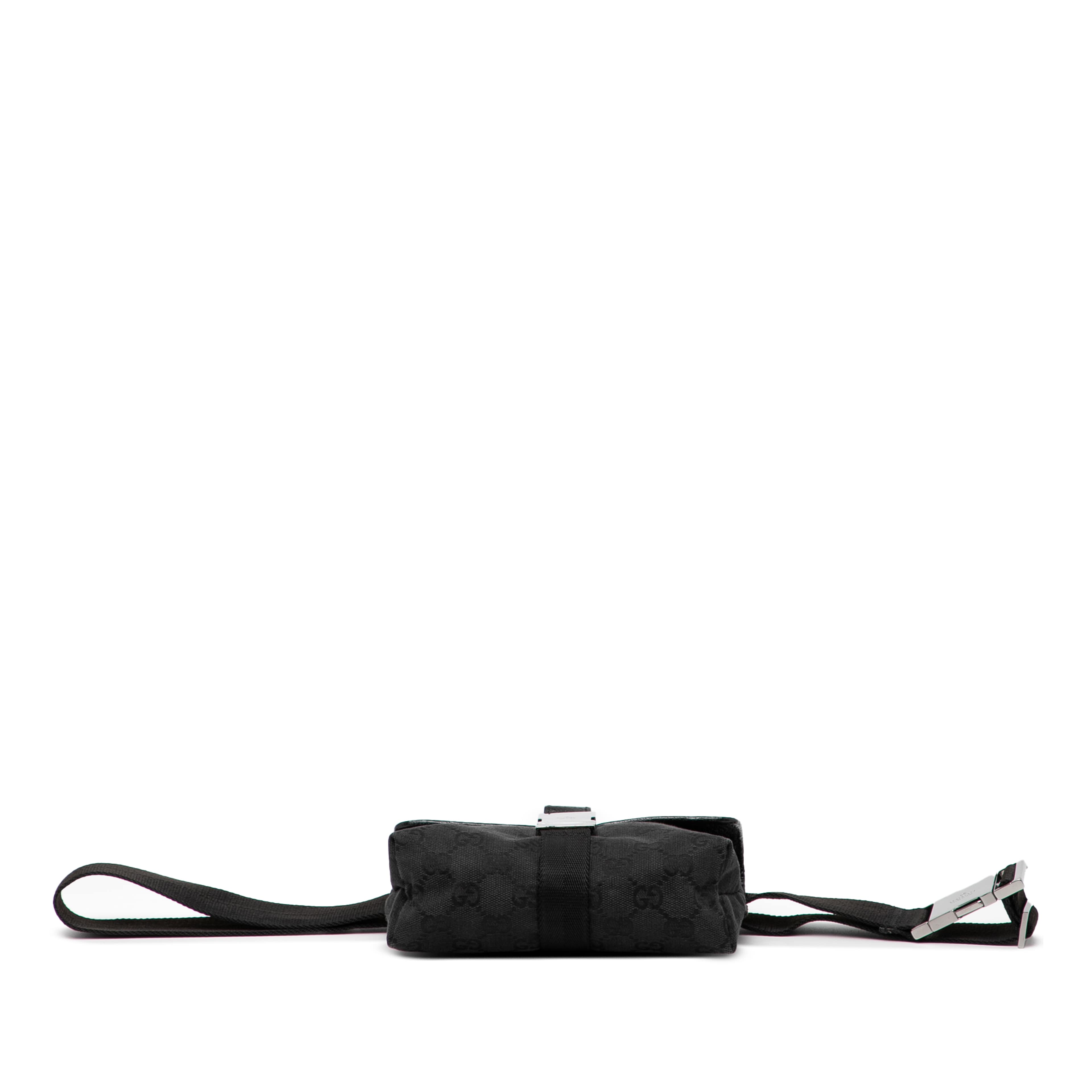 Gucci Gg Canvas Belt Bag, från Luxclusif, i färgen black. Klicka för att öppna bilden i stort format