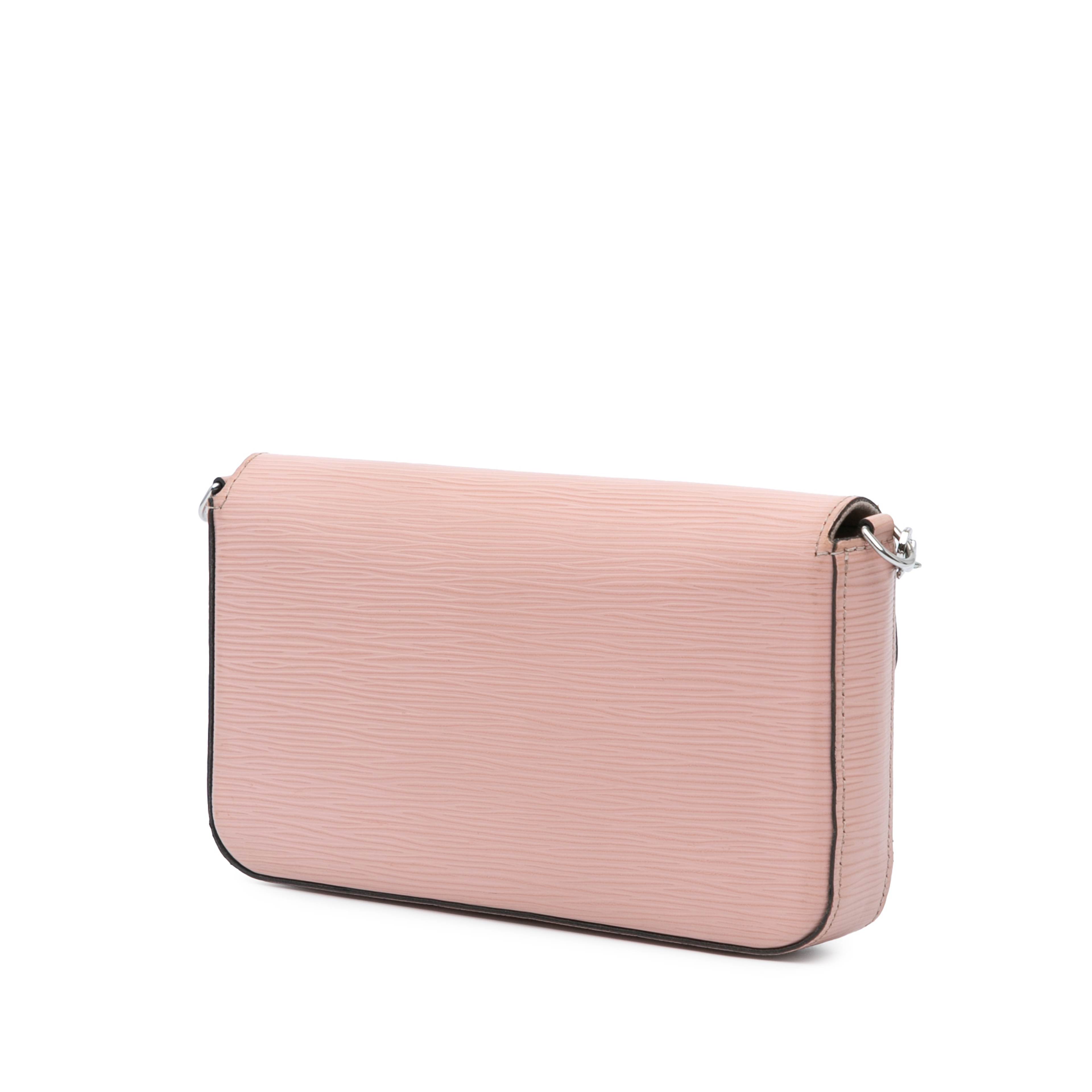 Louis Vuitton Epi Pochette Felicie, från Luxclusif, i färgen pink. Klicka för att öppna bilden i stort format