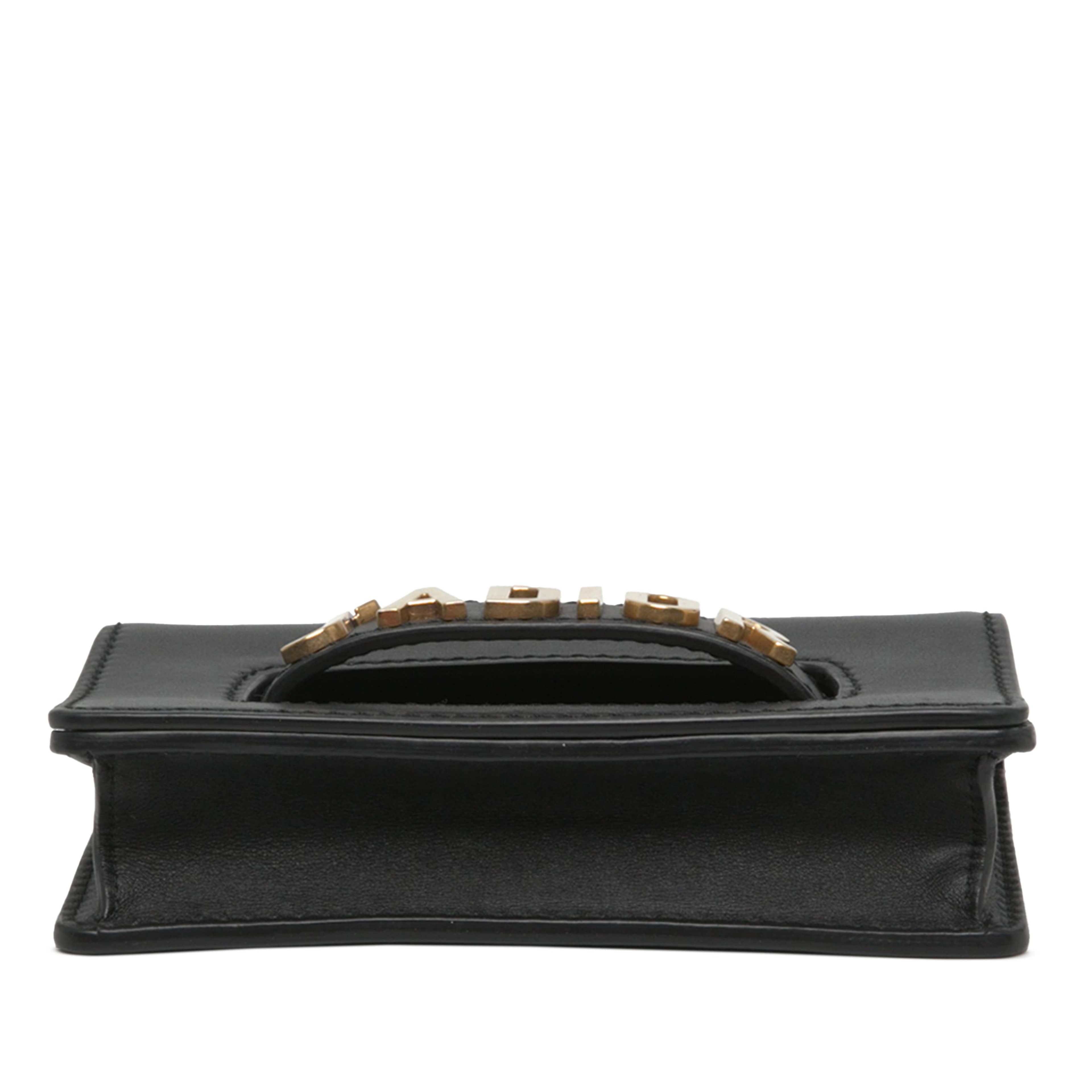 Dior Mini Calfskin J Adior Chain Flap, från Luxclusif, i färgen svart. Klicka för att öppna bilden i stort format