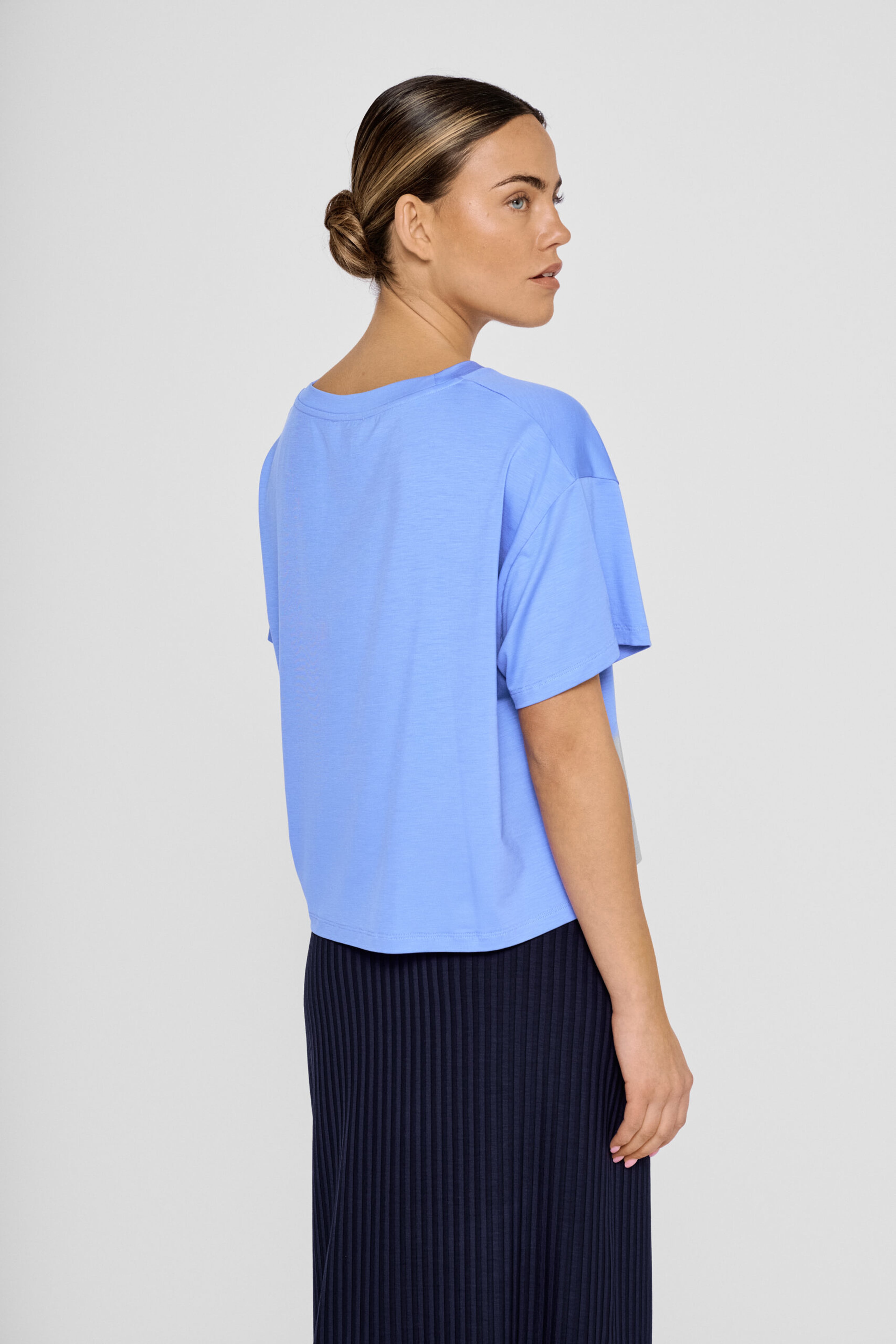 Gwynet Tee - Azure