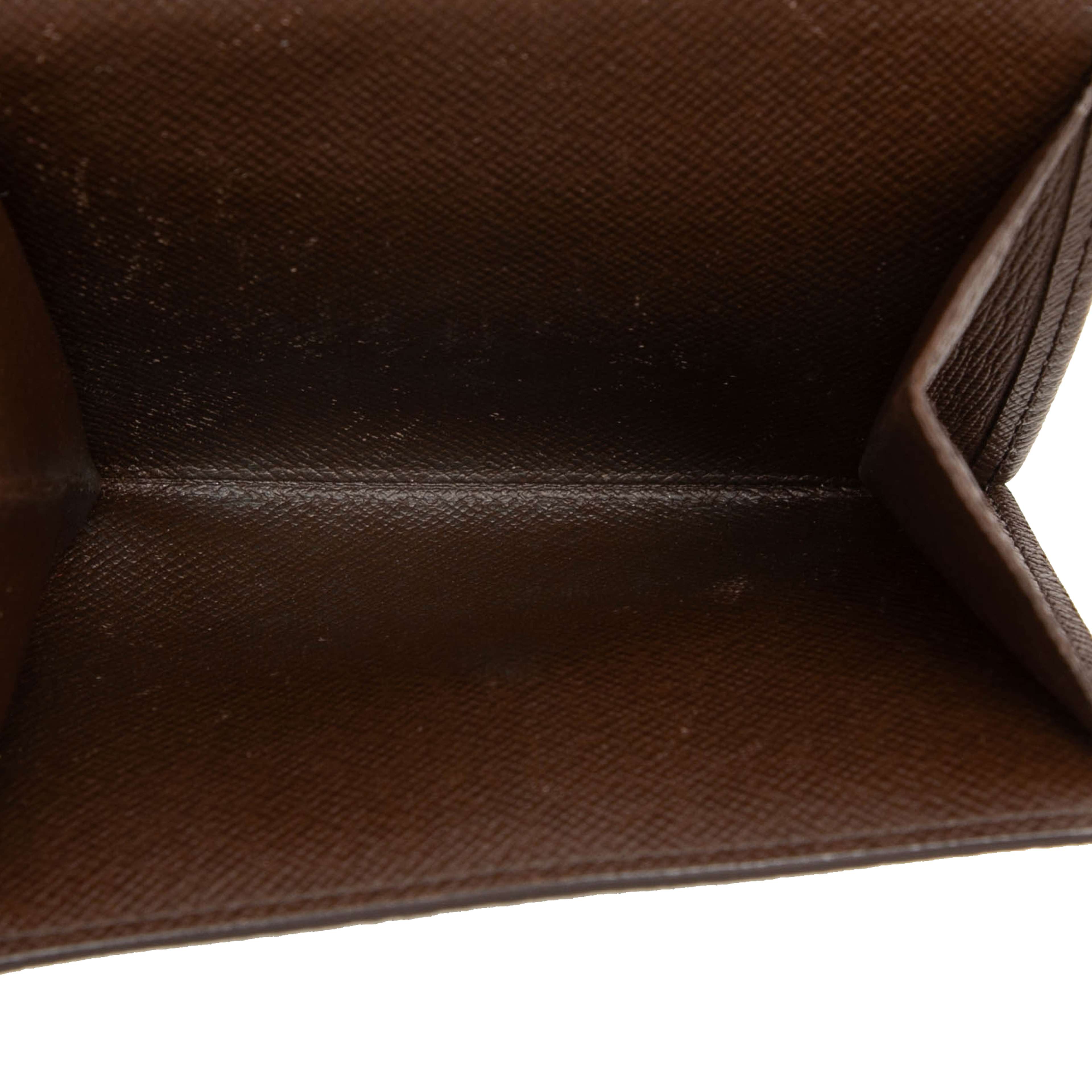 Louis Vuitton Damier Ebene Portefeuille Elise Wallet, från Luxclusif, i färgen brown. Klicka för att öppna bilden i stort format