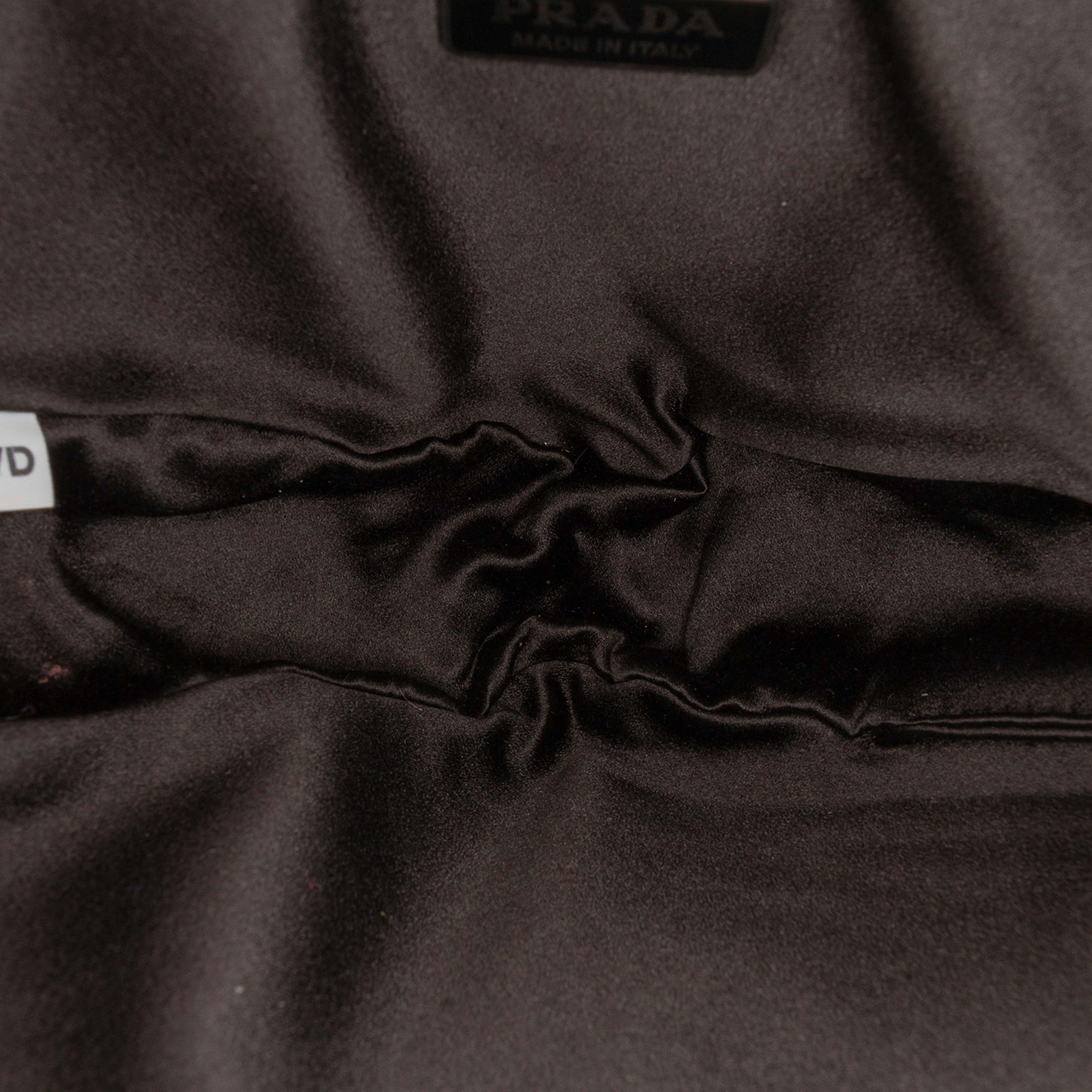 Prada Crystal Embellished Satin Triangle Pouch, från Luxclusif, i färgen black. Klicka för att öppna bilden i stort format