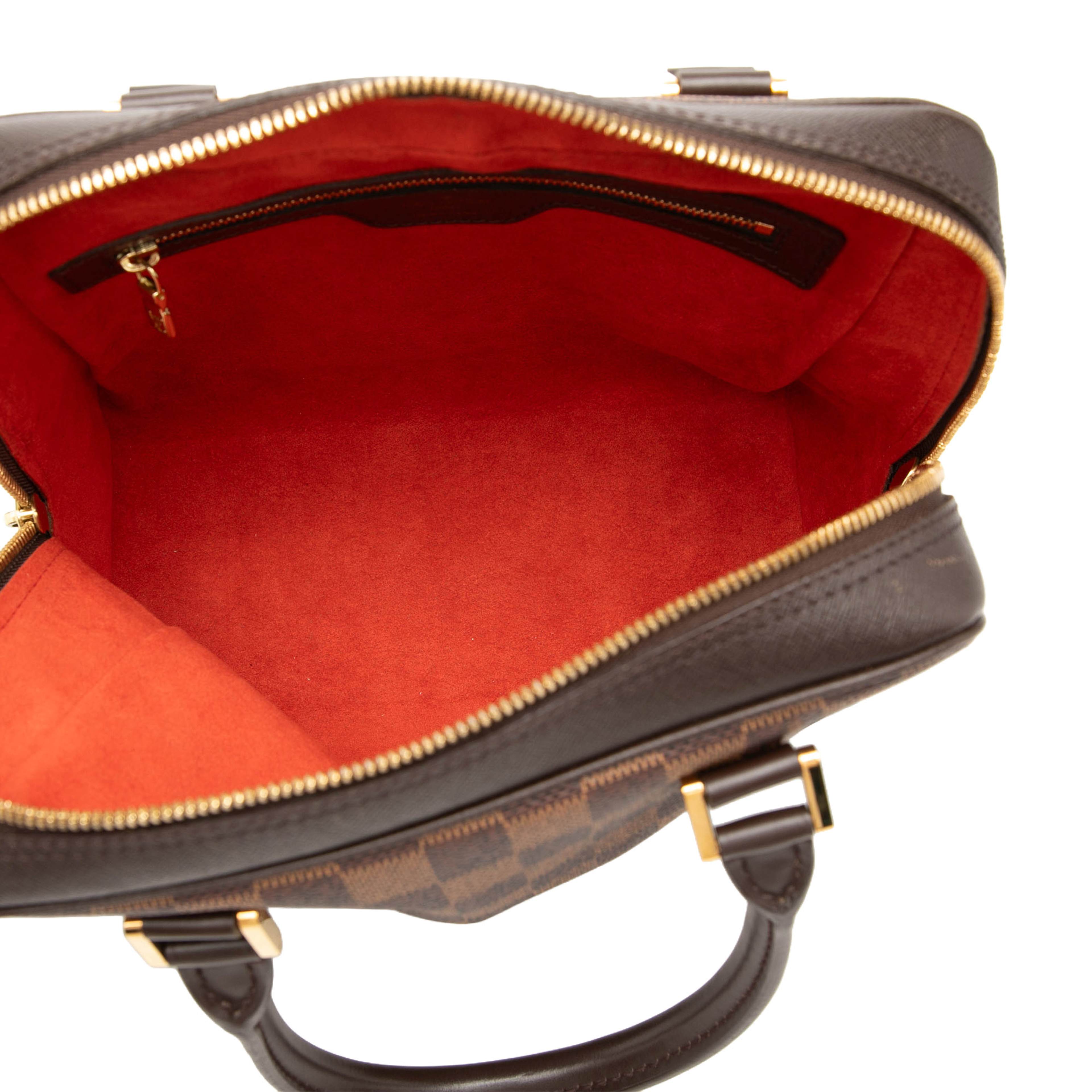 Louis Vuitton Damier Ebene Brera, från Luxclusif, i färgen brown. Klicka för att öppna bilden i stort format