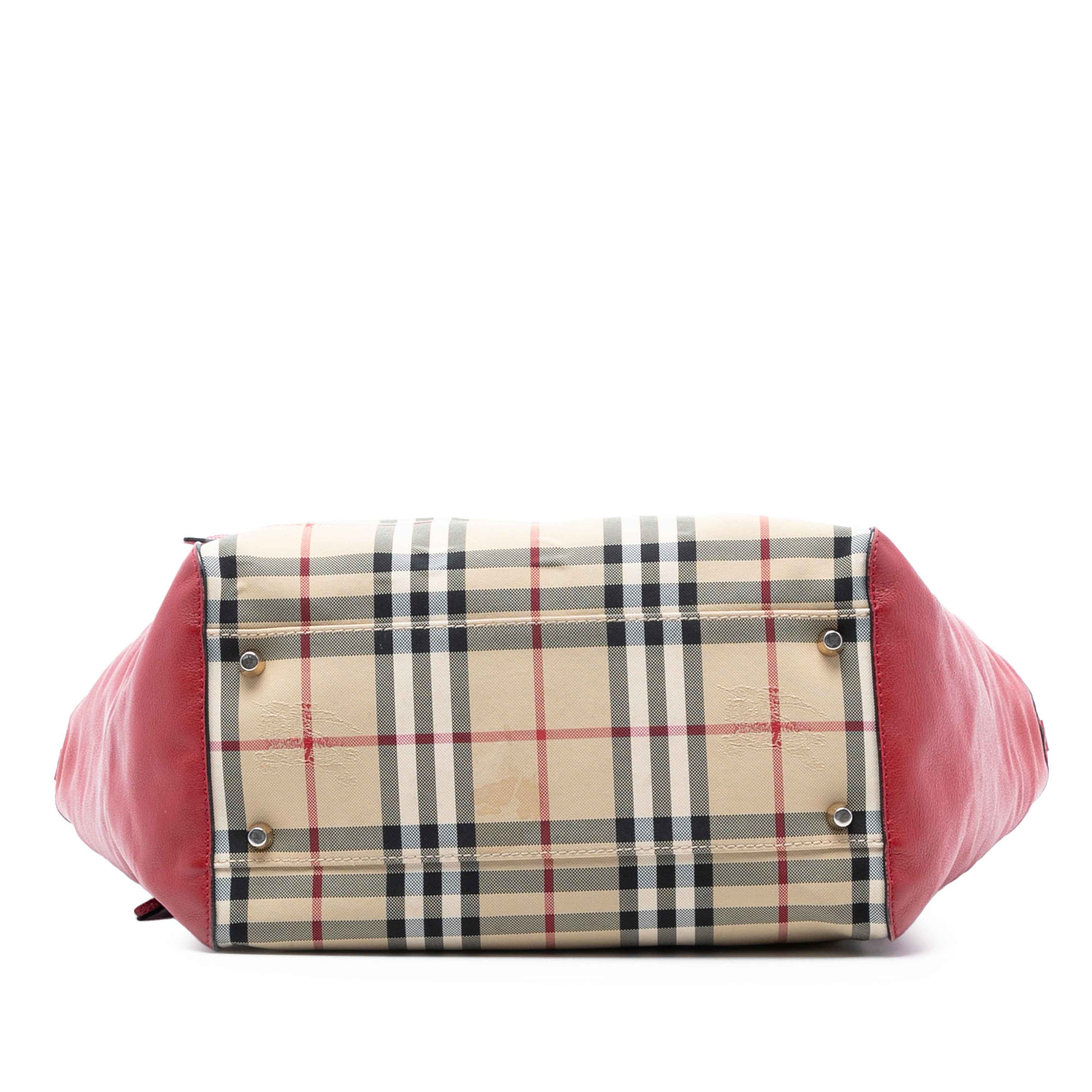 Burberry Small Haymarket Check Canvas And Leather Canterbury Tote, från Luxclusif, i färgen beige. Klicka för att öppna bilden i stort format