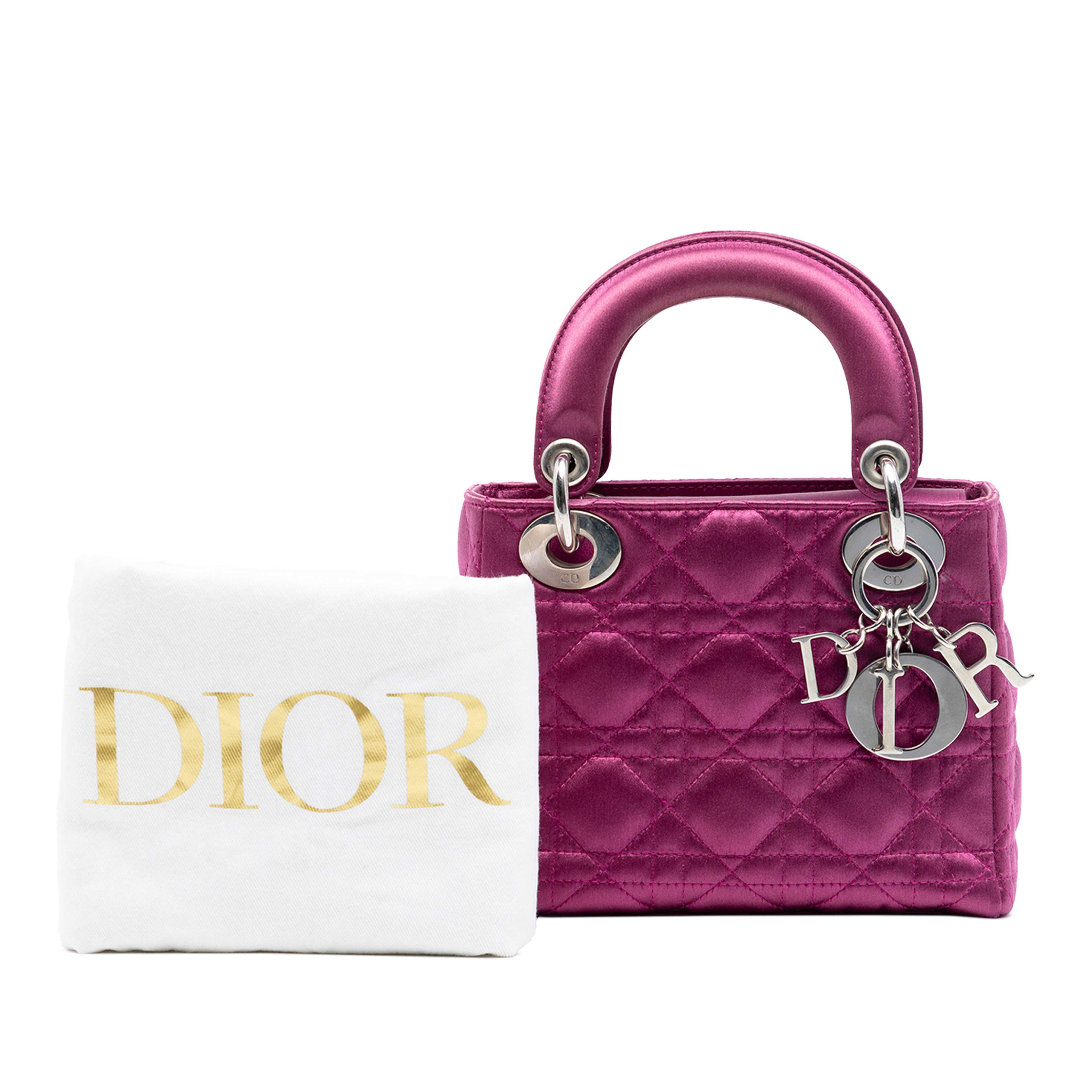 Dior Mini Satin Cannage Lady Dior, från Luxclusif, i färgen rosa. Klicka för att öppna bilden i stort format