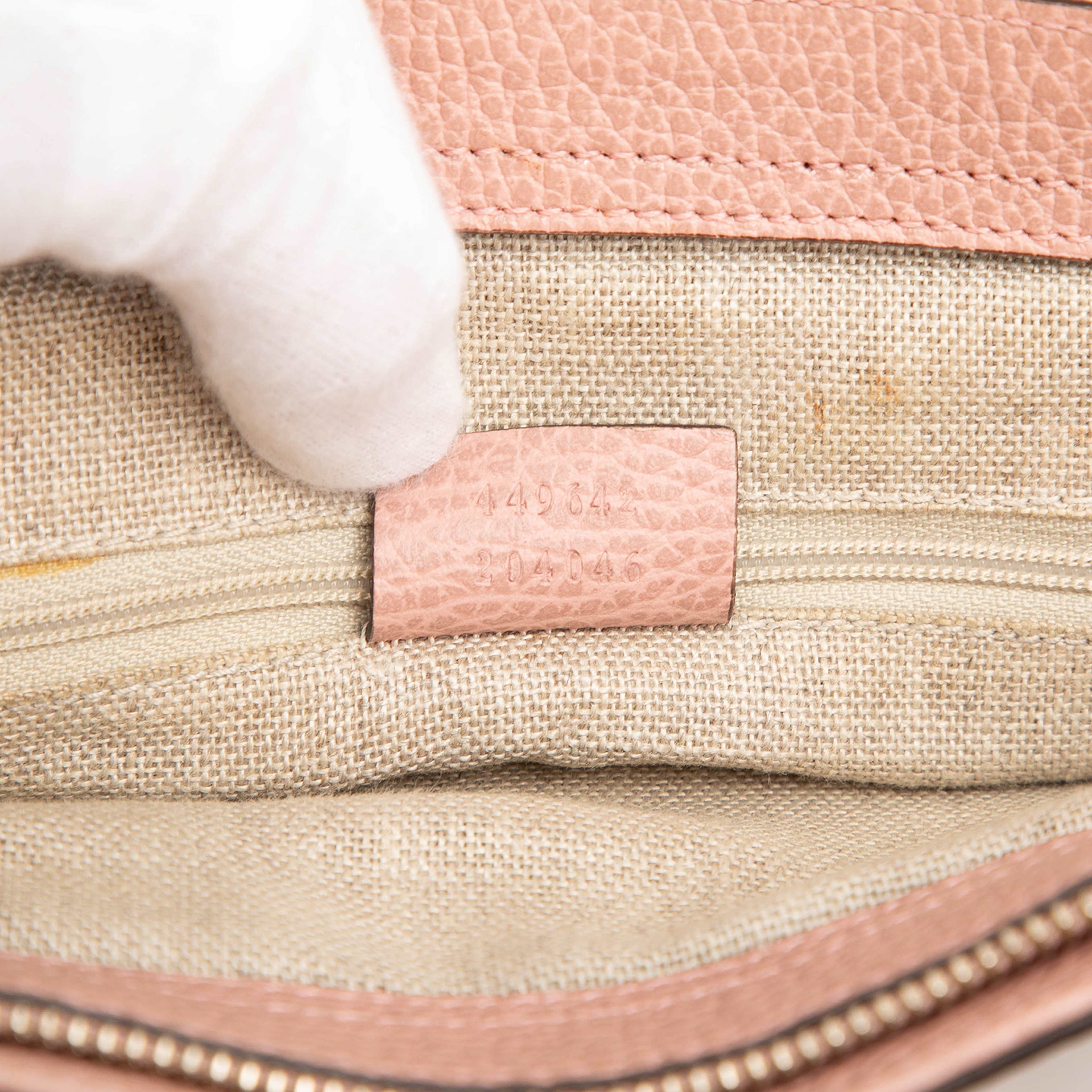 Gucci Leather Bamboo Tassel Satchel, från Luxclusif, i färgen rosa. Klicka för att öppna bilden i stort format