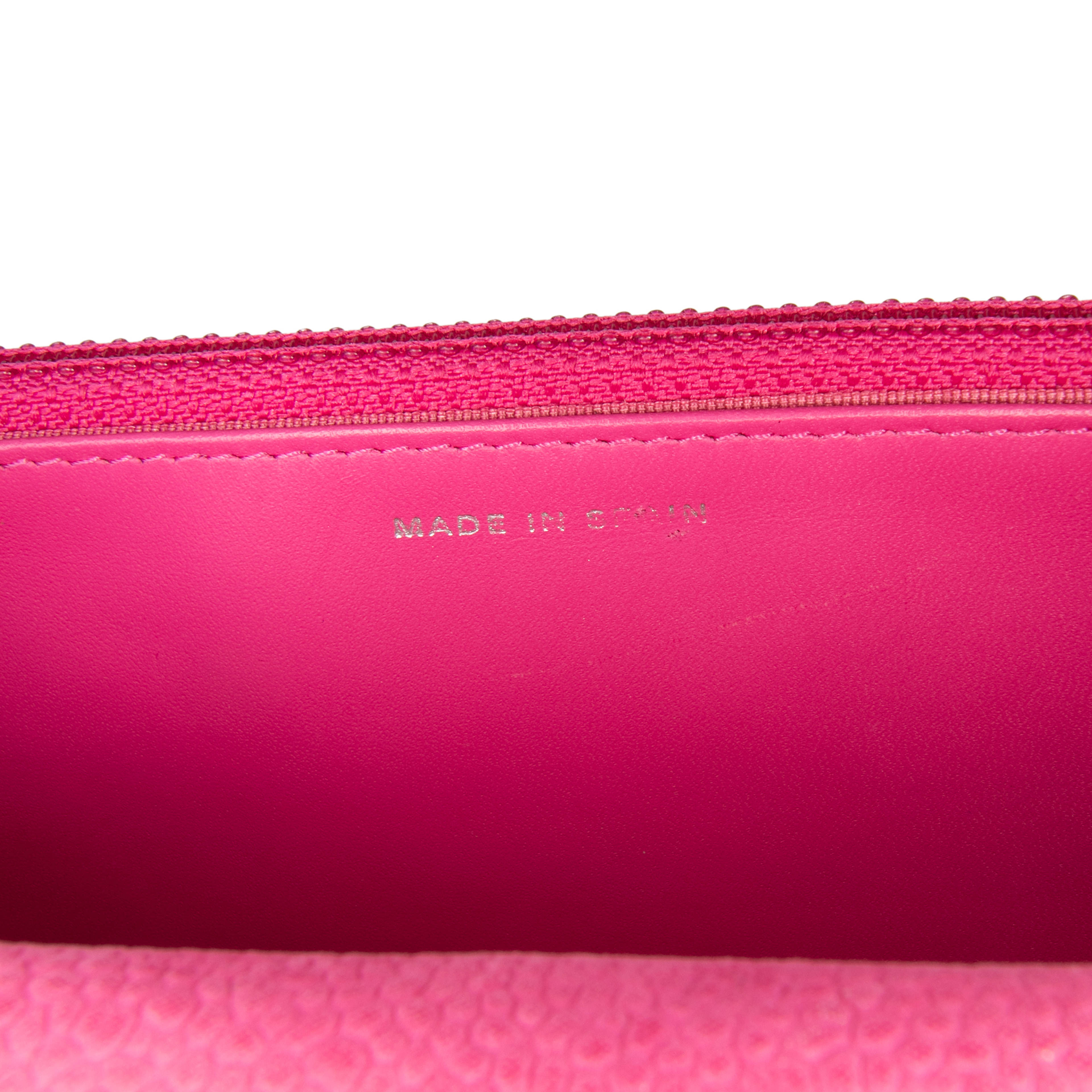 Chanel Cc Caviar Wallet On Chain, från Luxclusif, i färgen pink. Klicka för att öppna bilden i stort format